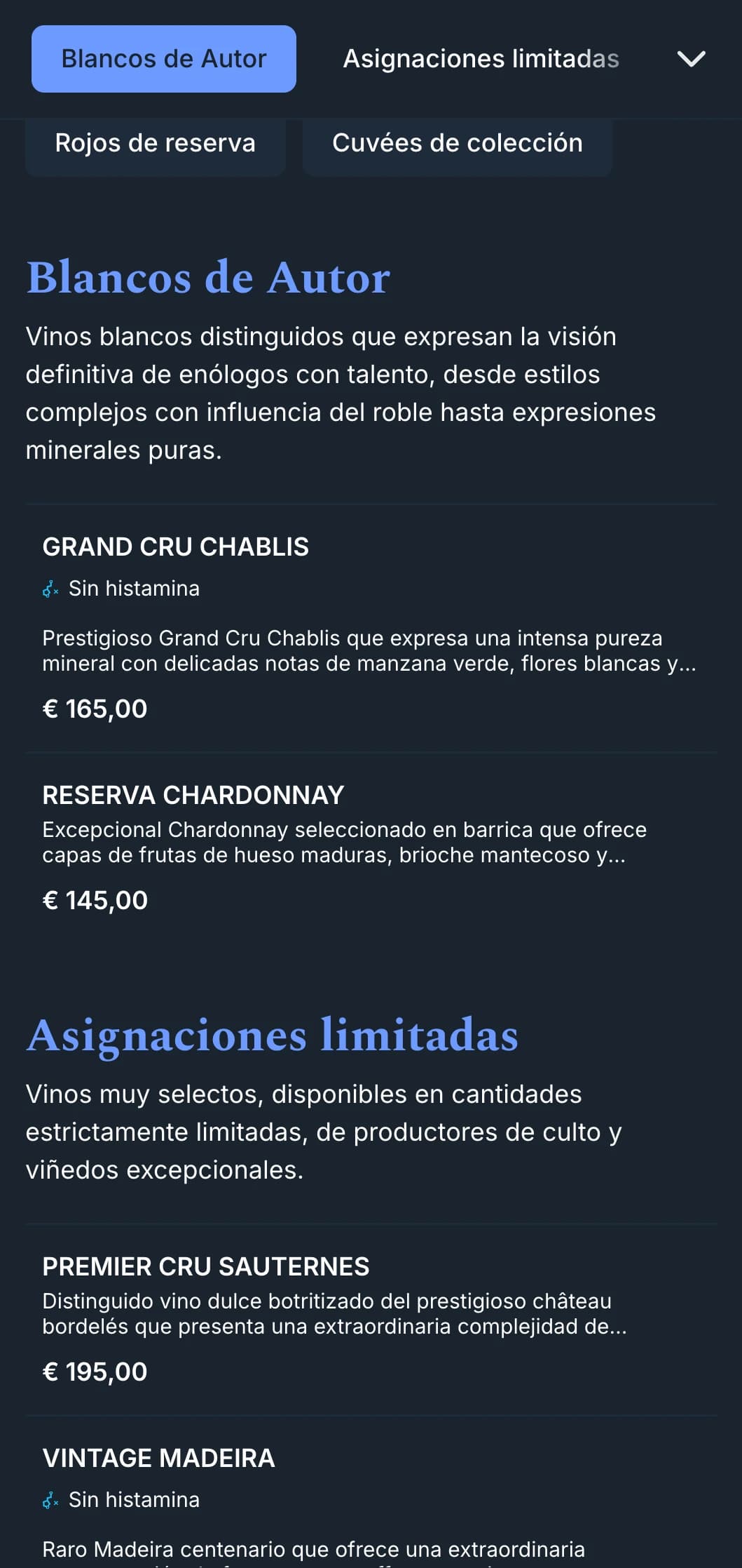 Plantilla de carta de vinos profundamente sofisticada con llamativos acentos azules sobre fondos azul marino, ideal para vinotecas y establecimientos nocturnos de primera categoría.