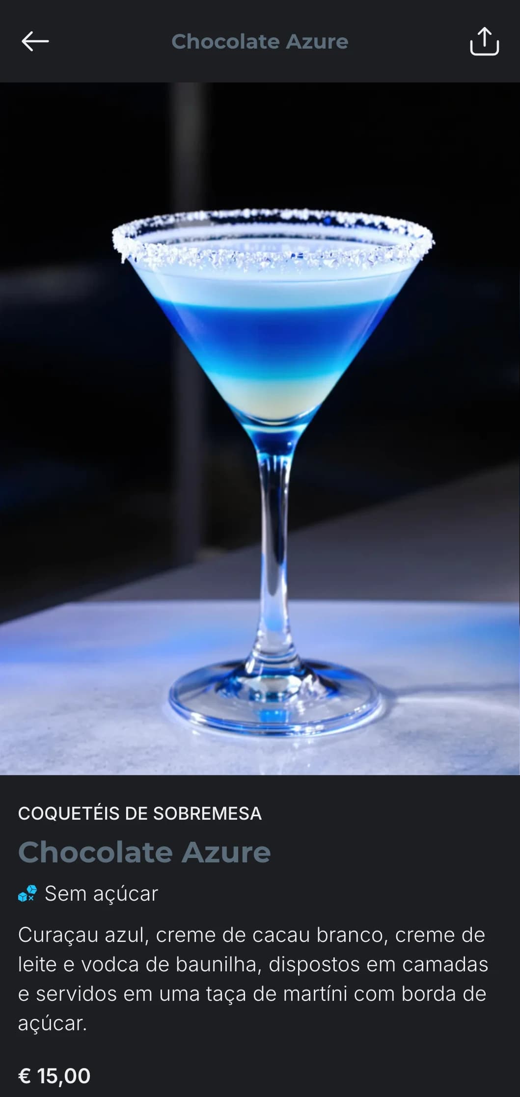 Um design de menu de bar elegante e contemporâneo com um fundo escuro e sombrio, perfeito para lounges de coquetéis de luxo e bares urbanos. Apresenta tipografia minimalista e detalhes sutis em azul.