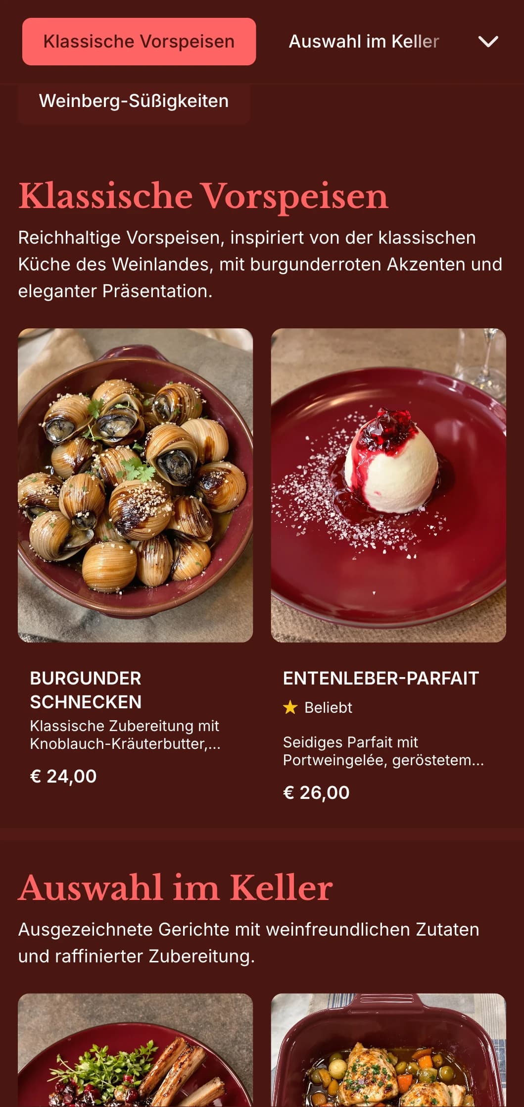 Ein reichhaltiges, vom Wein inspiriertes Menü mit tiefen Burgundertönen und Vintage-Elementen, das für Einrichtungen mit einem umfangreichen Weinangebot konzipiert wurde.