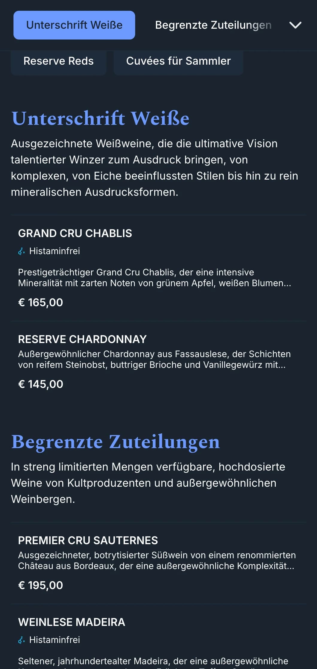 Anspruchsvolle Weinkartenvorlage mit auffälligen blauen Akzenten vor marineblauem Hintergrund, ideal für erstklassige Weinbars und Abendlokale.