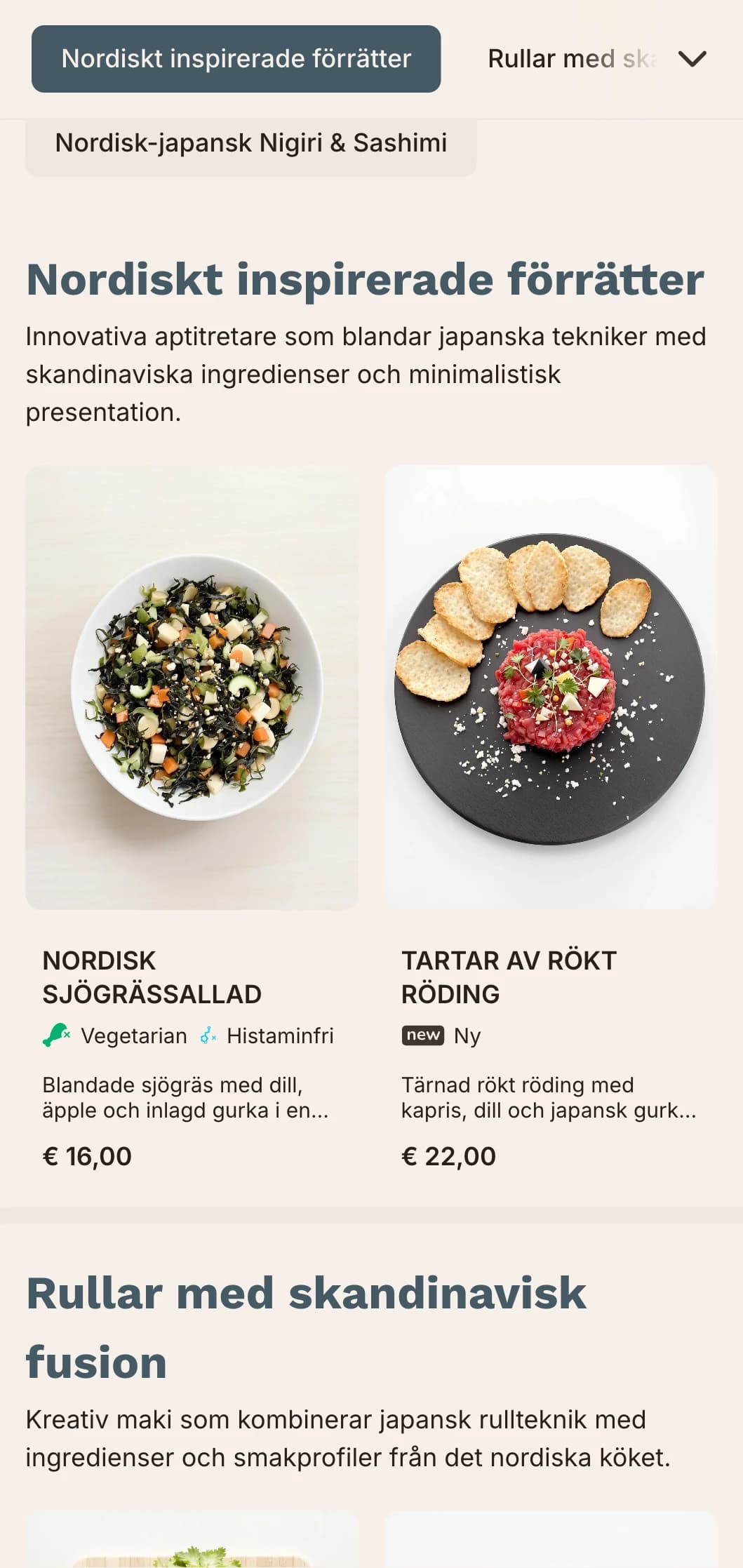 Modern fusion-sushimeny som kombinerar japanska traditioner med skandinavisk minimalism, med rena linjer och dämpade blåtoner.