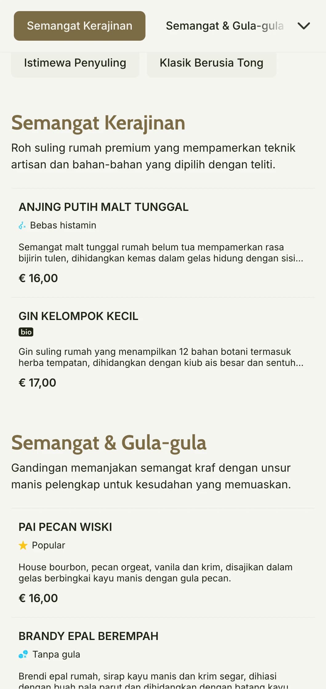 Reka bentuk kedesaan, artisanal untuk kilang penyulingan kraf dan bar berfokuskan semangat yang menampilkan rona tanah yang hangat dan elemen bertekstur.