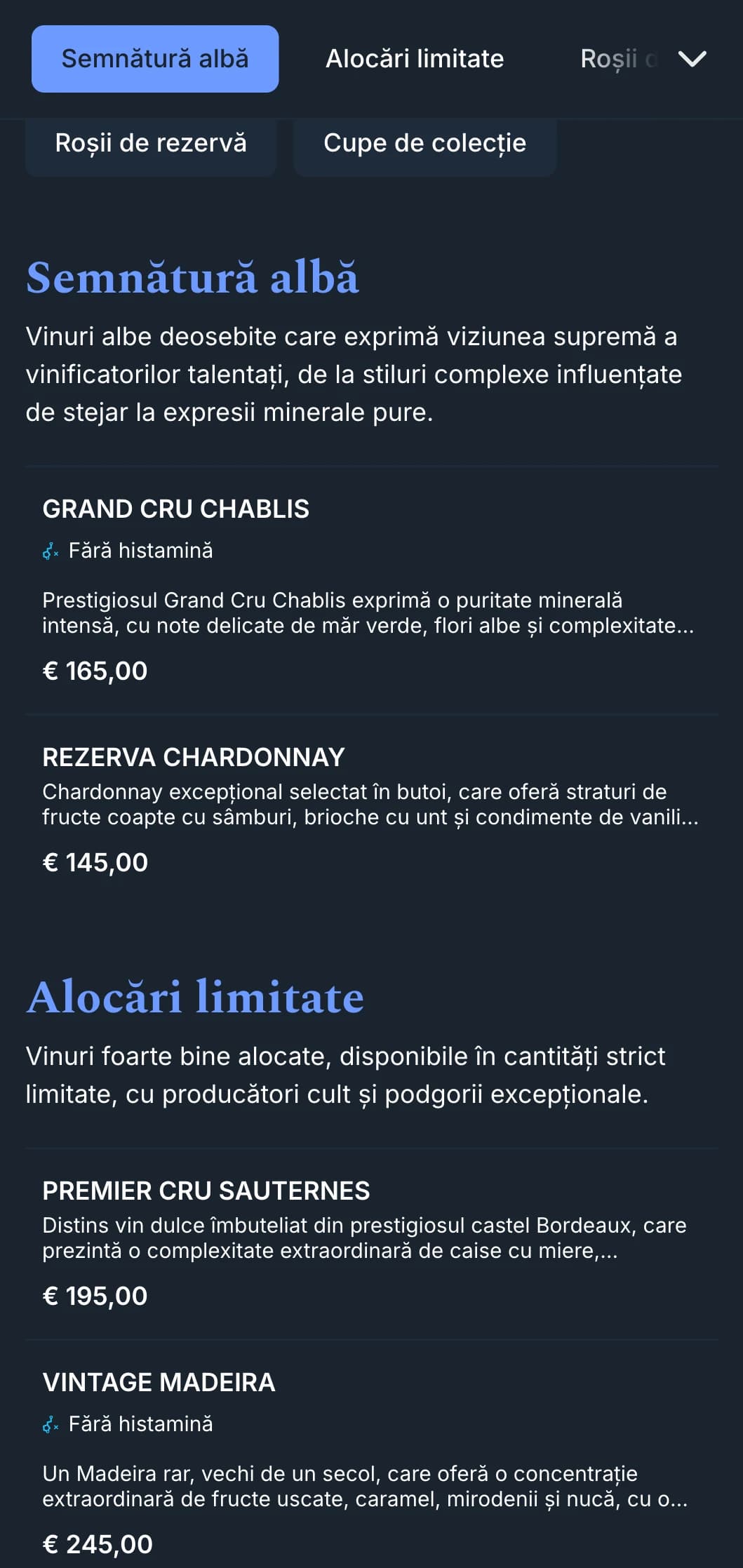 Șablon cu listă de vinuri profund sofisticată, cu accente albastre izbitoare pe fundaluri marine, ideal pentru baruri de vinuri premium și localuri de seară.