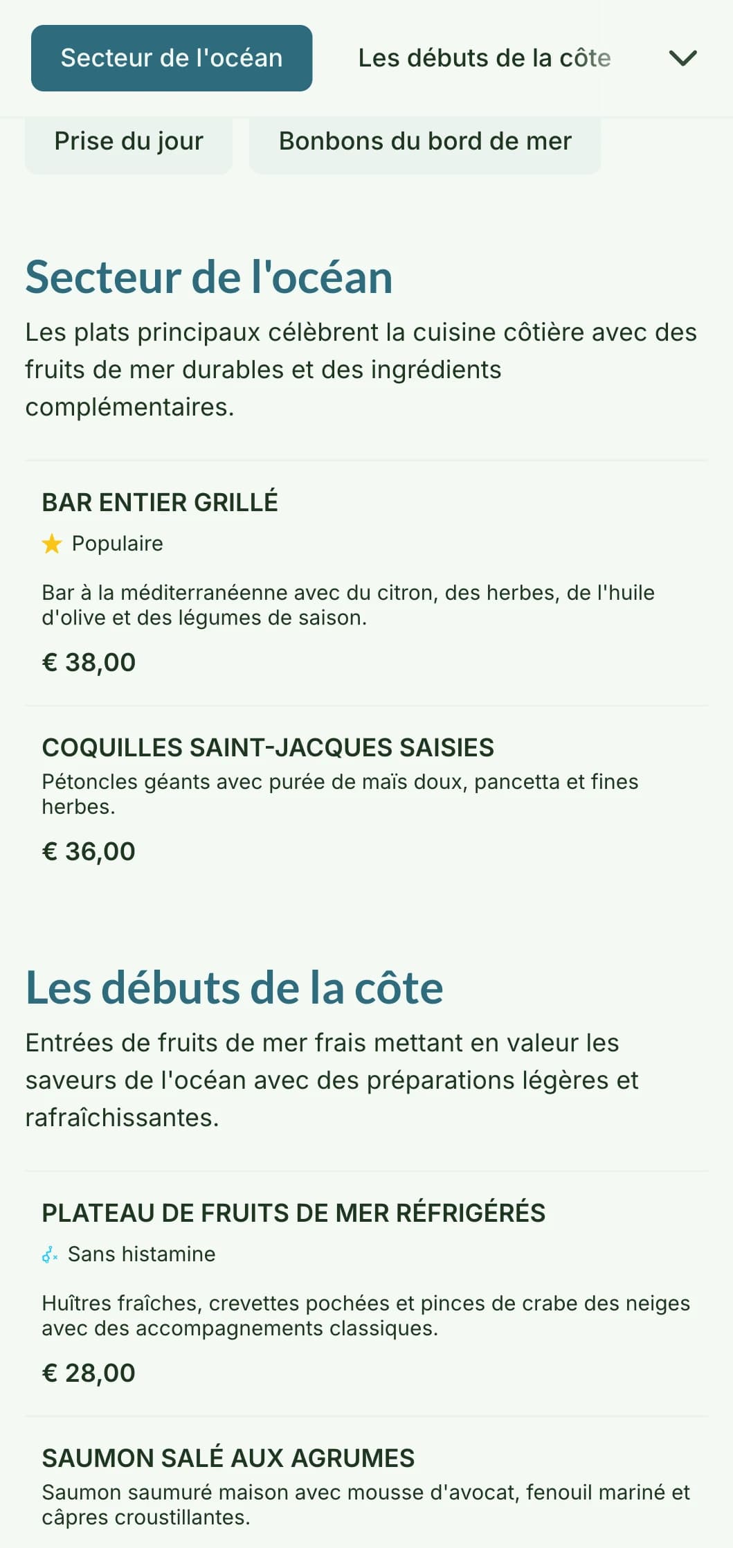 Un menu frais et aéré inspiré par la vie côtière, avec des bleus doux et des textures naturelles, parfait pour les restaurants de fruits de mer.