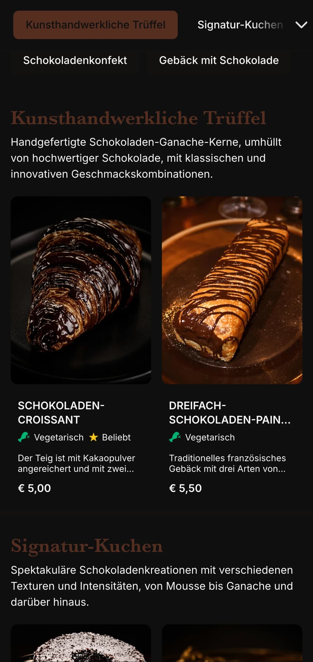 Ein reichhaltiges, genussvolles Bäckerei-Menü-Design mit tiefen schokoladenbraunen Tönen und eleganter Typografie, perfekt für Bäckereien, die sich auf Schokolade spezialisiert haben.
