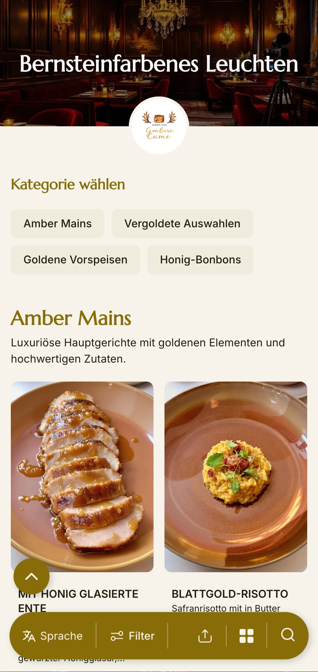 Ein warmes, goldenes Abendmenü mit bernsteinfarbenen Tönen und reichhaltigen Texturen, das für intime Abendveranstaltungen konzipiert wurde.