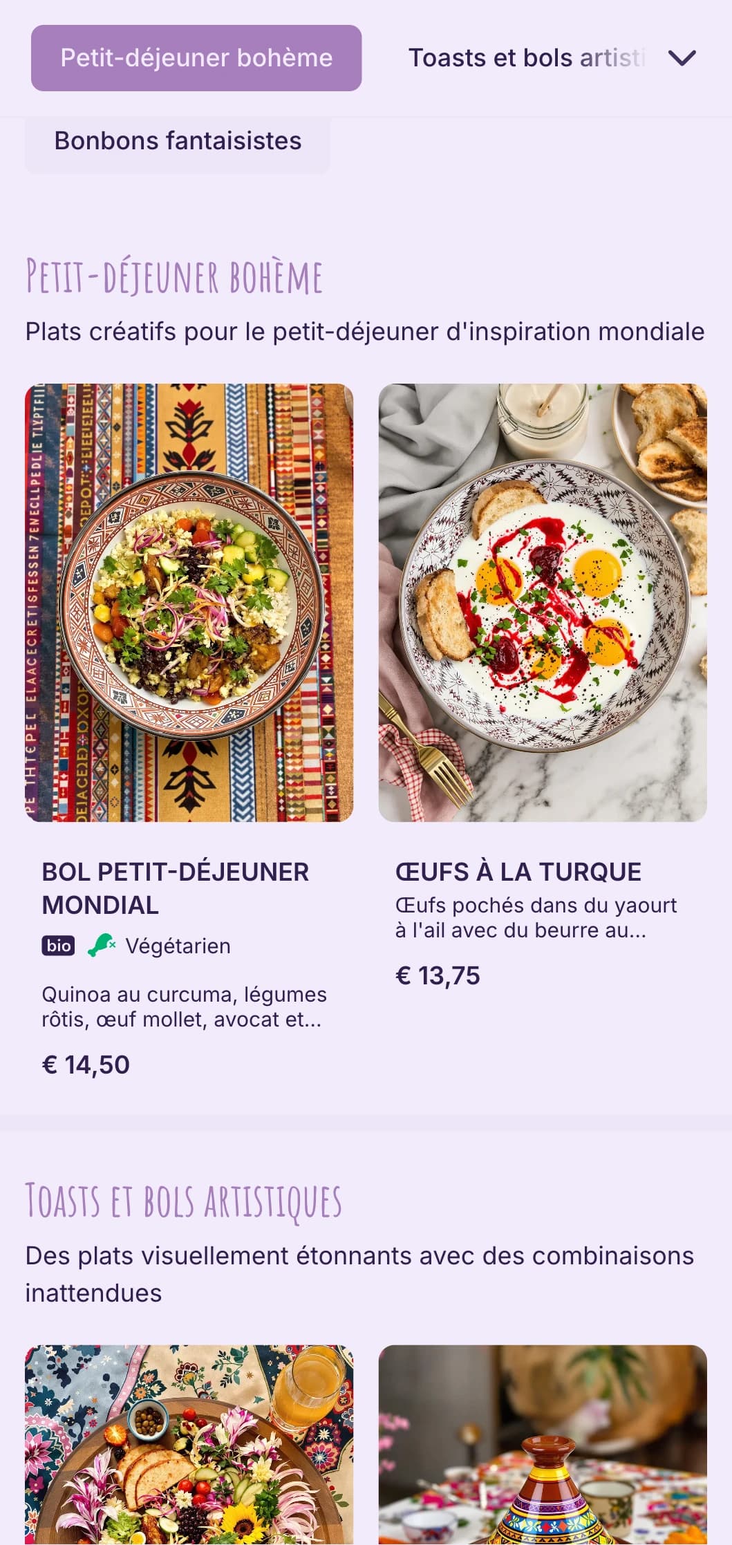 Design libre avec des éléments bohémiens pour les cafés éclectiques et les espaces artistiques.
