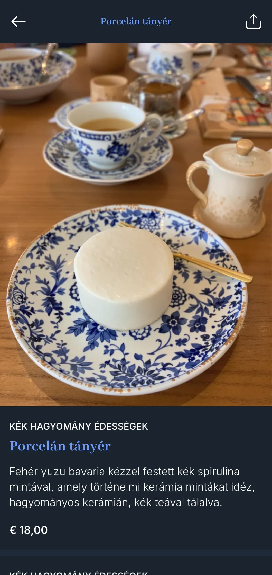 Hagyományos japán sushi menü, a klasszikus kék-fehér kerámia által inspirált gazdag kobaltkékkel.