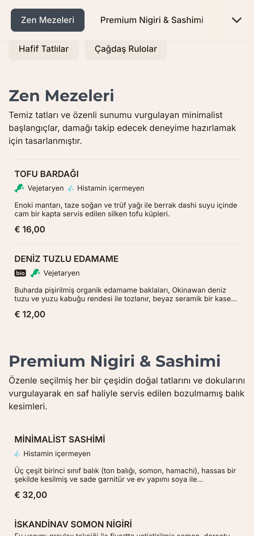 Sadelik ve kaliteye odaklanan lüks Japon restoranları için mükemmel, minimalist estetiğe sahip temiz, çağdaş suşi menüsü tasarımı.