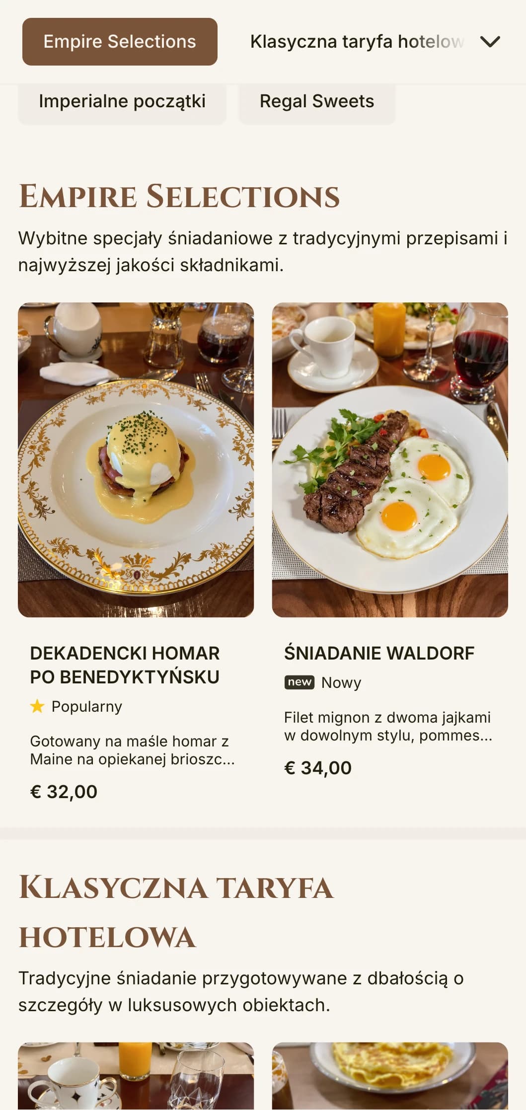 Wielkie śniadanie inspirowane złotą erą luksusowych hoteli, prezentowane z formalną elegancją.