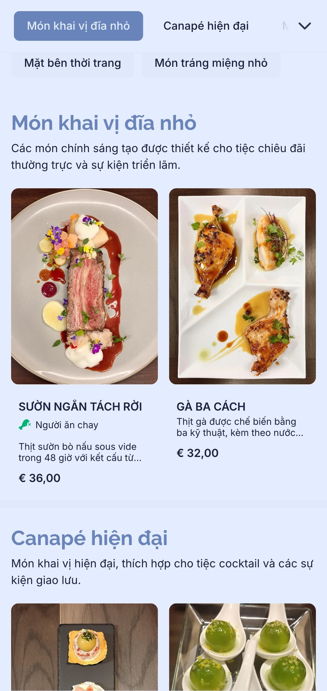 Dịch vụ phục vụ tiệc cocktail hiện đại, phong cách với các món canapé sáng tạo, đồ ăn nhẹ và cách trình bày đương đại cho các sự kiện giao lưu và khai trương phòng trưng bày.