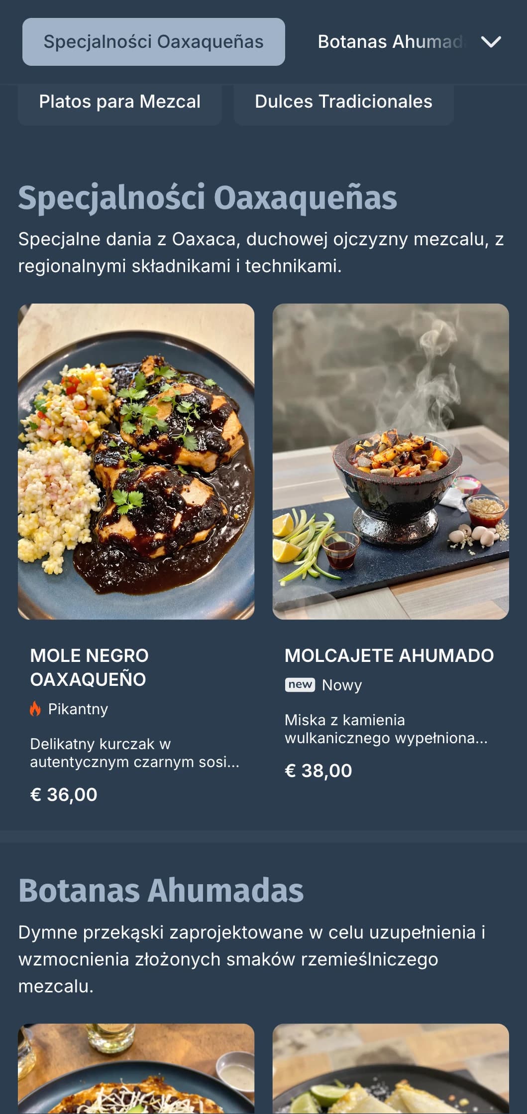 Tajemnicze i wyrafinowane menu mezcal baru z dymnymi niebiesko-szarymi odcieniami, rzemieślniczymi alkoholami i tradycyjnymi dodatkami Oaxacan.