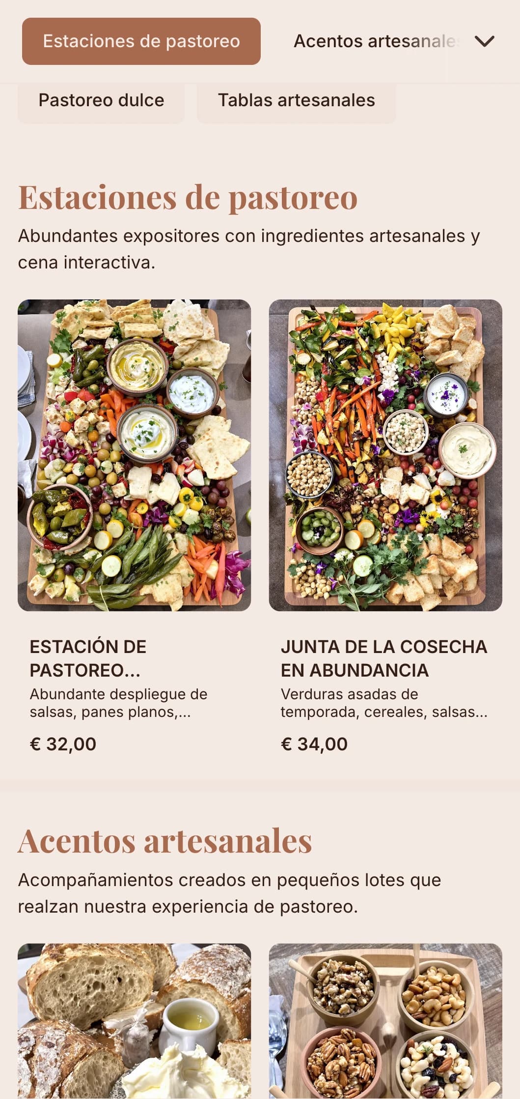 Mesas y tablas creativas con quesos artesanos, embutidos y acompañamientos artesanales para reuniones sociales.