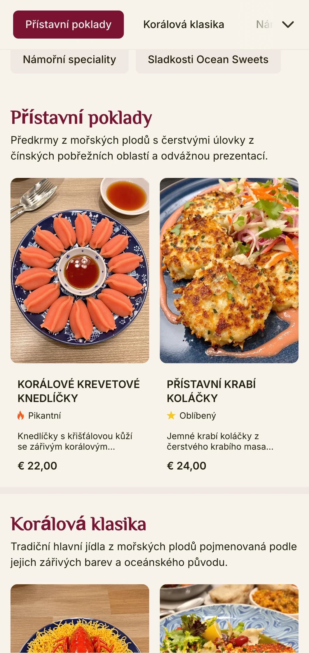 Živý design čínského jídelního lístku inspirovaný estetikou korálů a přístavů s výraznými barvami pro restaurace s mořskými plody.