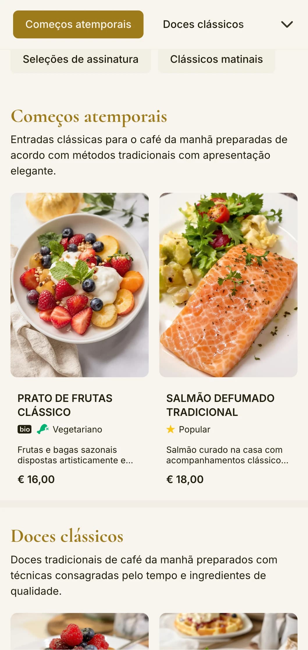 Clássicos elegantes de café da manhã apresentados com atenção refinada aos detalhes e elementos de serviço tradicionais.