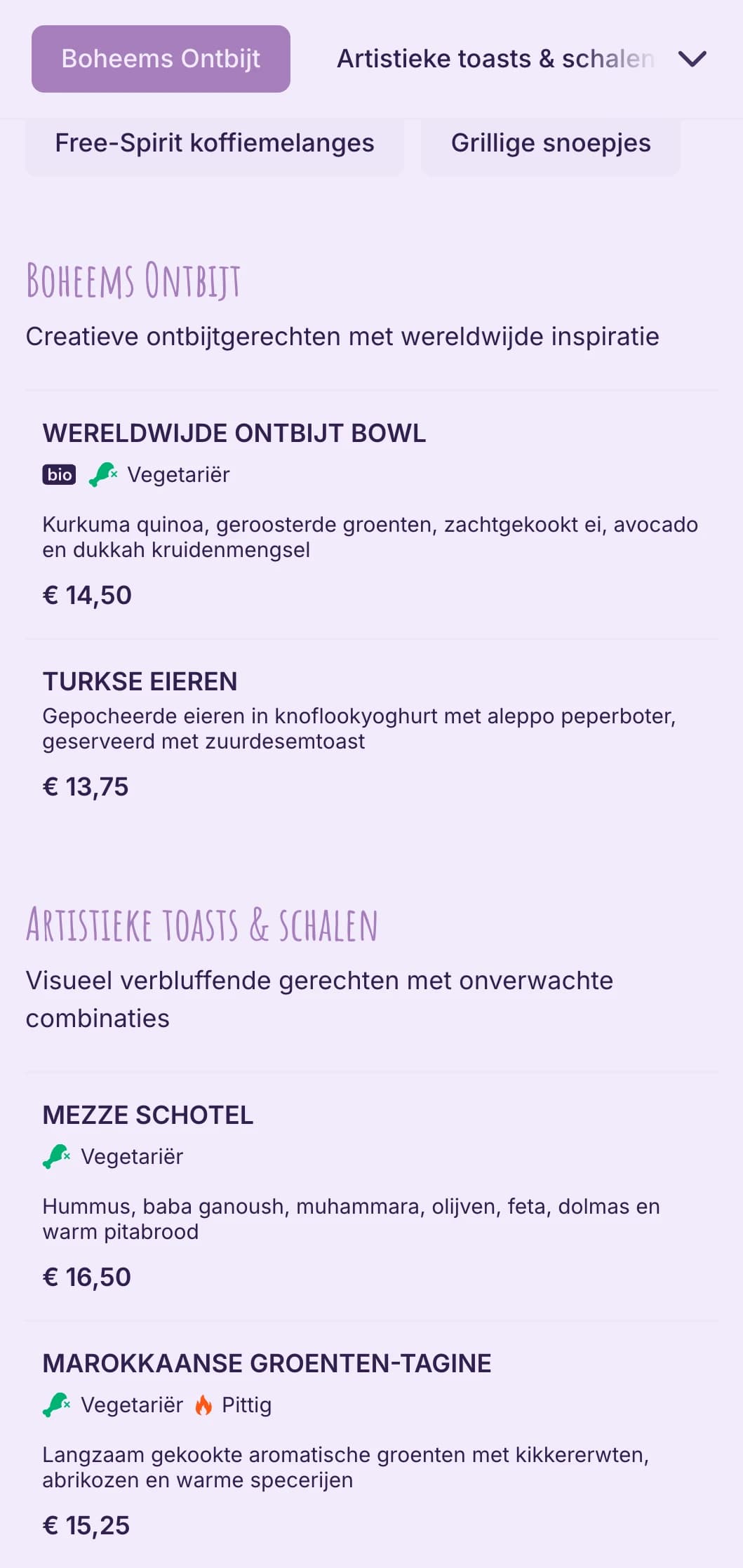 Vrijgevochten ontwerp met bohemien elementen voor eclectische cafés en artistieke ruimtes.