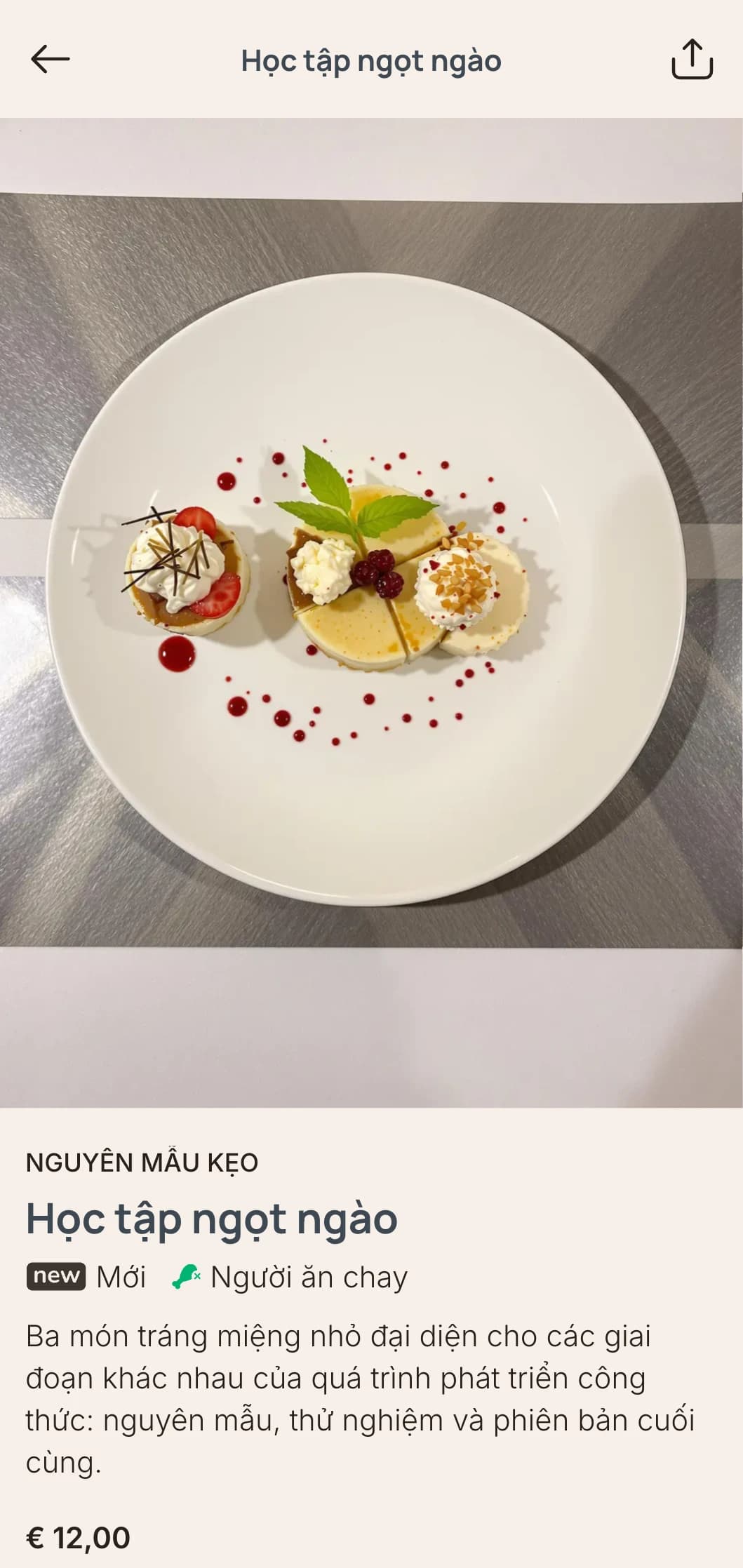 Thiết kế thực đơn bữa trưa sáng tạo lấy cảm hứng từ hội thảo với các yếu tố nghệ thuật và bố cục thử nghiệm, lý tưởng cho các nhà hàng gần các studio sáng tạo và khu nghệ thuật.