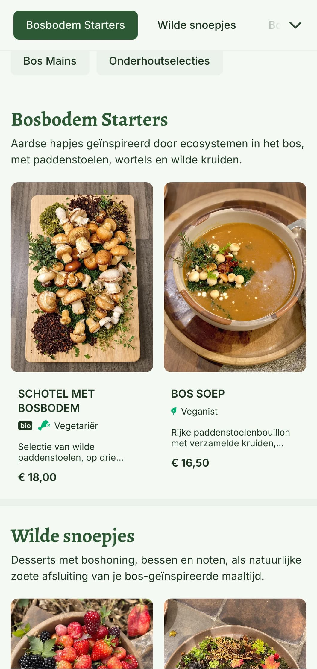 Mystiek, op het bos geïnspireerd lunchmenu-ontwerp met boselementen en natuurlijke texturen, ideaal voor restaurants in een bosrijke omgeving of met een bosthema.