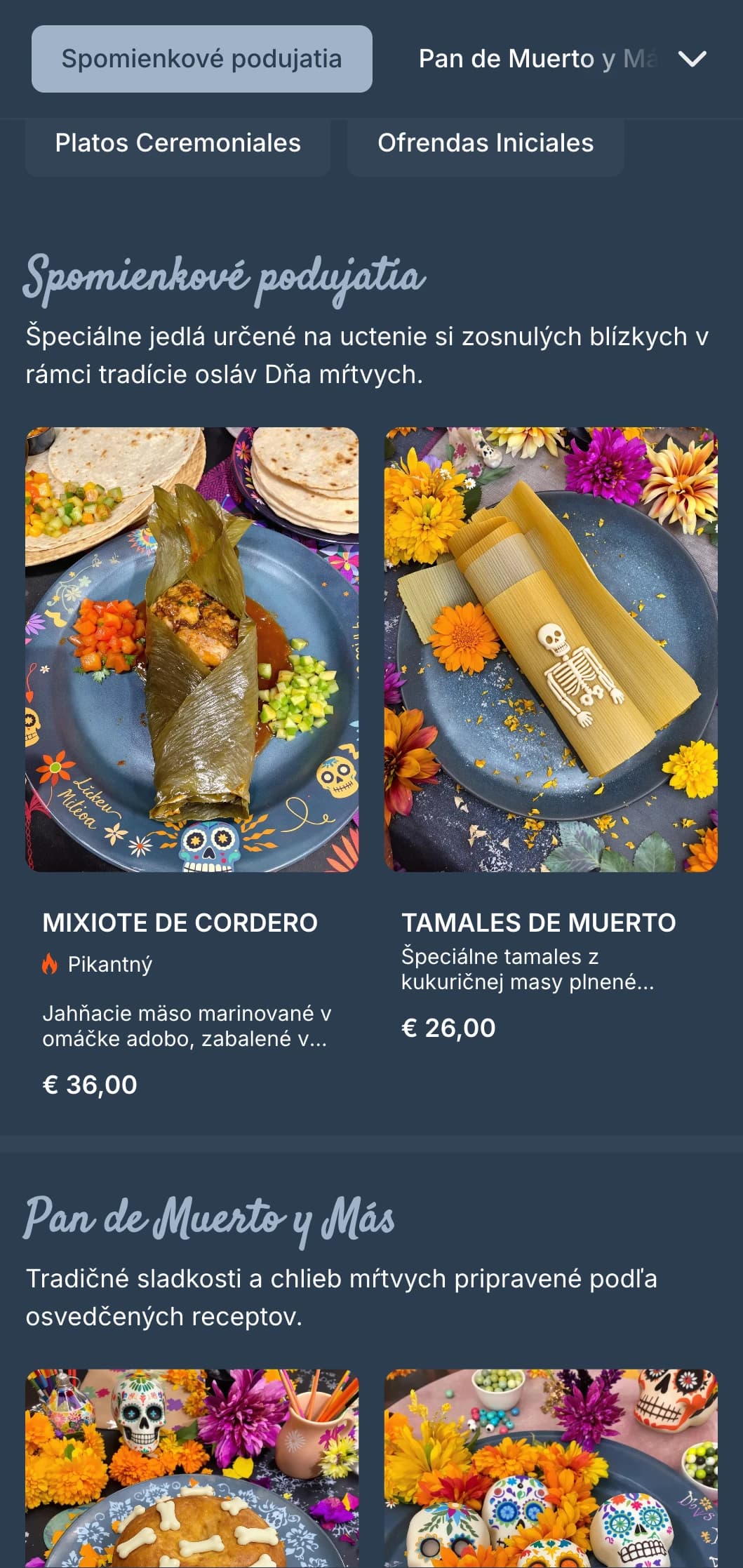 Umelecké a slávnostné menu na tému Dňa mŕtvych so sýtymi modrošedými tónmi, motívmi cukrových lebiek a špeciálnymi sezónnymi ponukami.