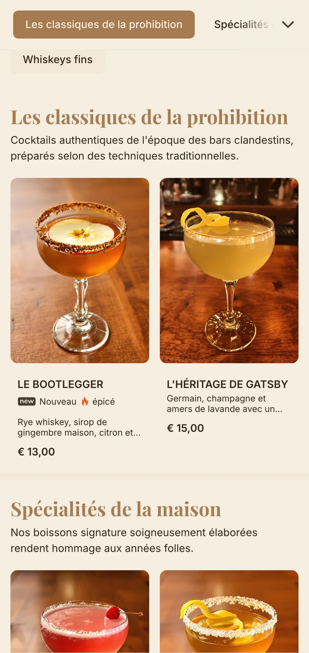 Design classique inspiré de l'époque de la prohibition, avec des tons bruns chauds et une typographie élégante.