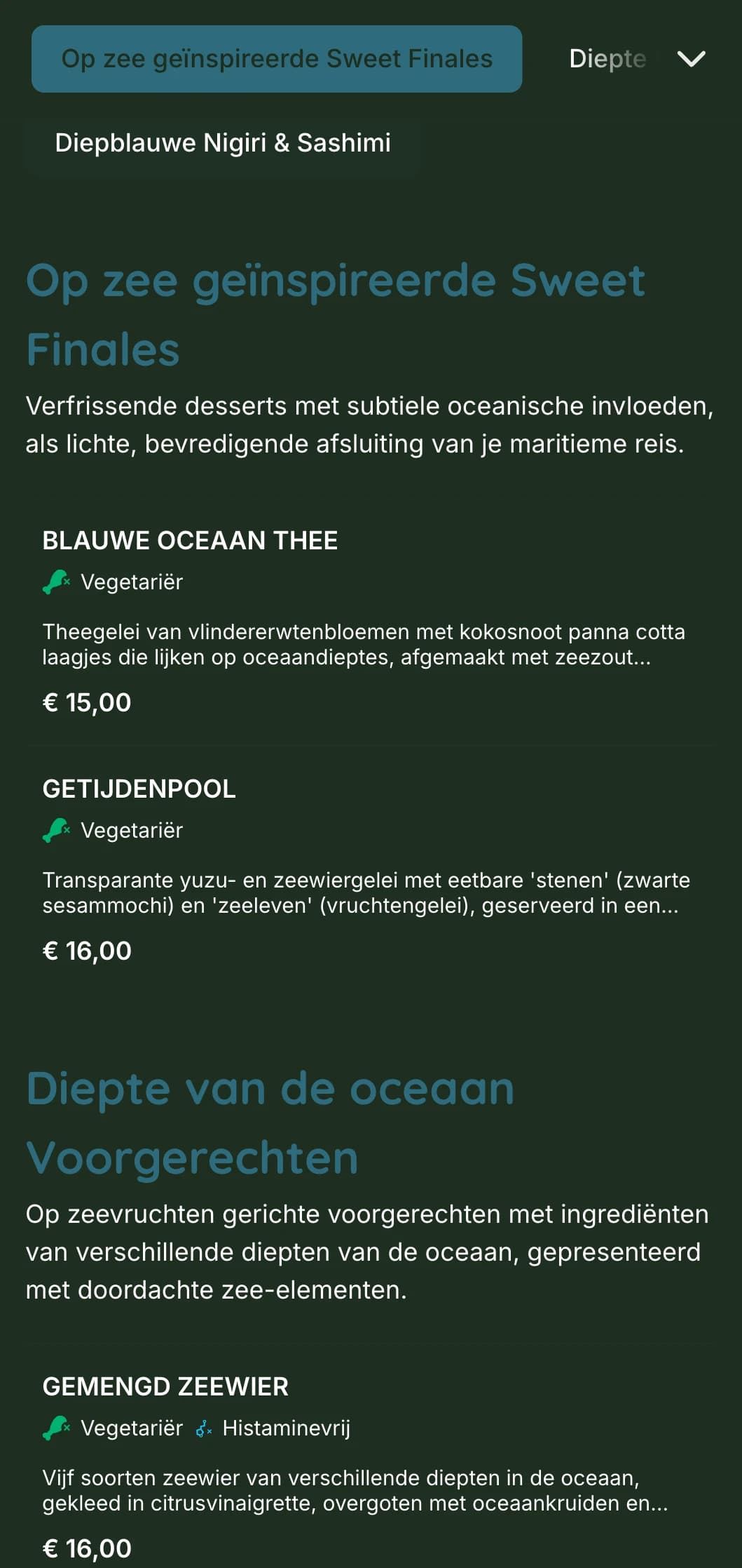 Rustig diepblauw sushi-menu geïnspireerd door de diepten van de oceaan, met elementen uit de zee en de nadruk op verse zeevruchten.