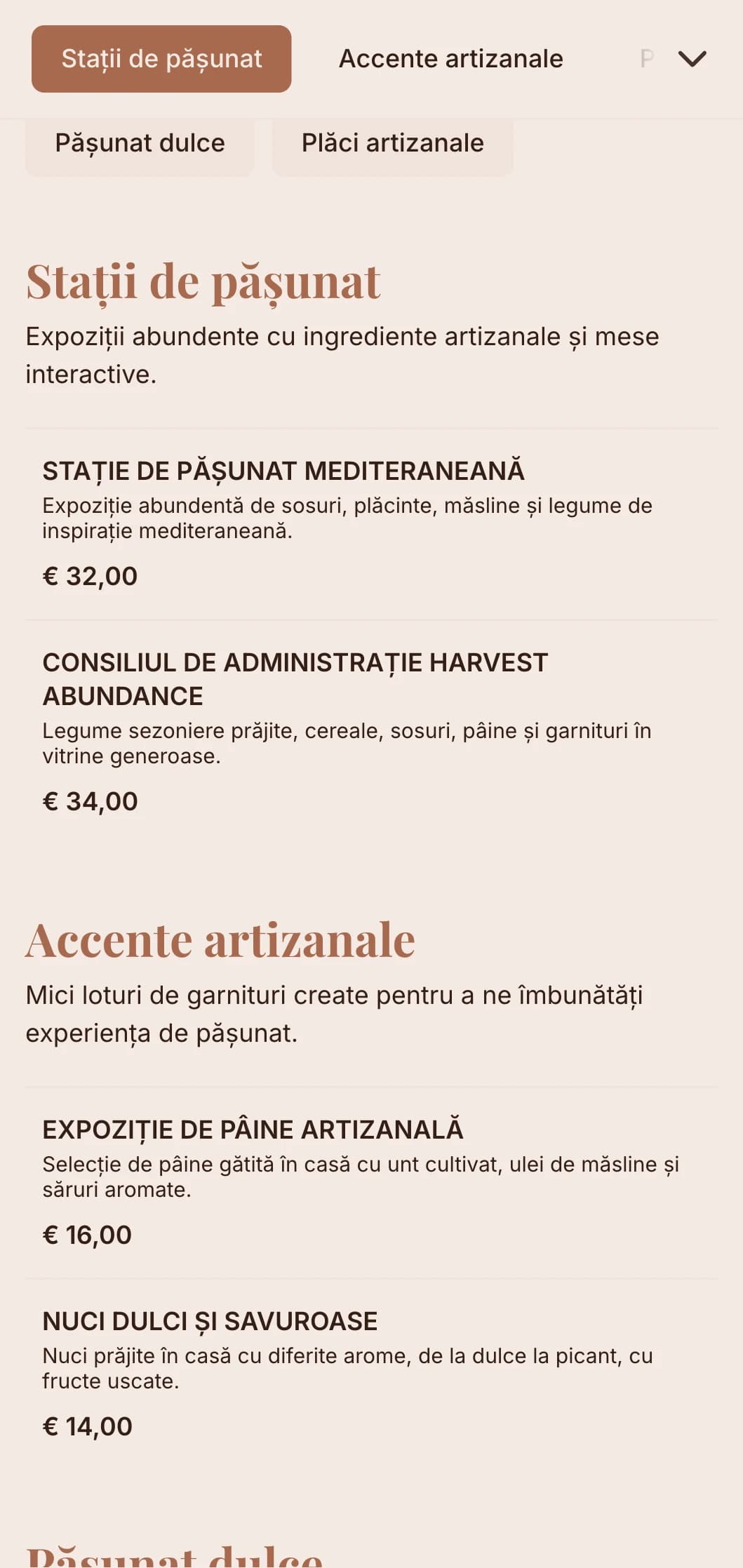 Mese și platouri creative cu brânzeturi artizanale, mezeluri și garnituri artizanale pentru întâlniri sociale.