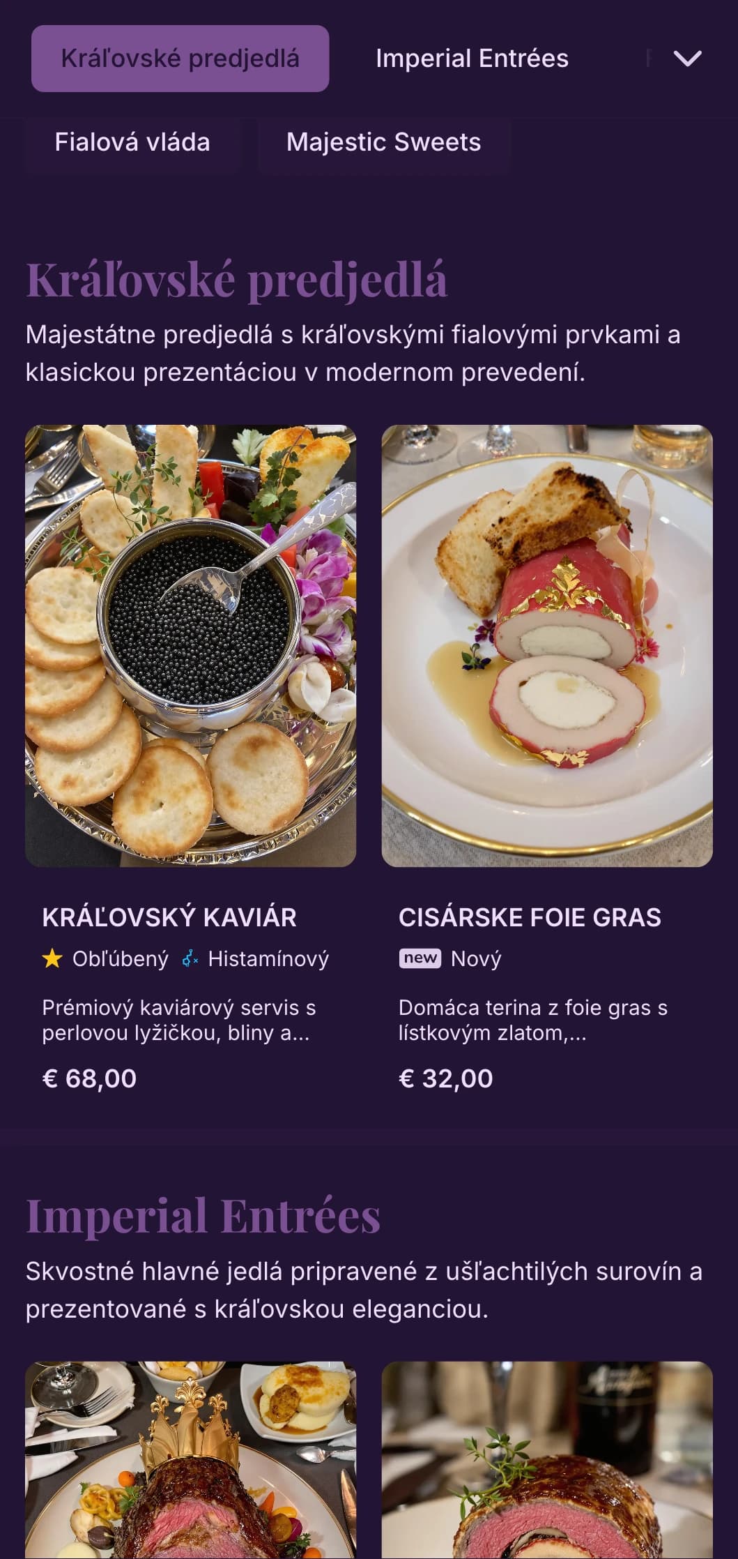 Majestátny koncept stolovania s kráľovskými fialovými tónmi a modernými luxusnými prvkami pre vznešený zážitok.