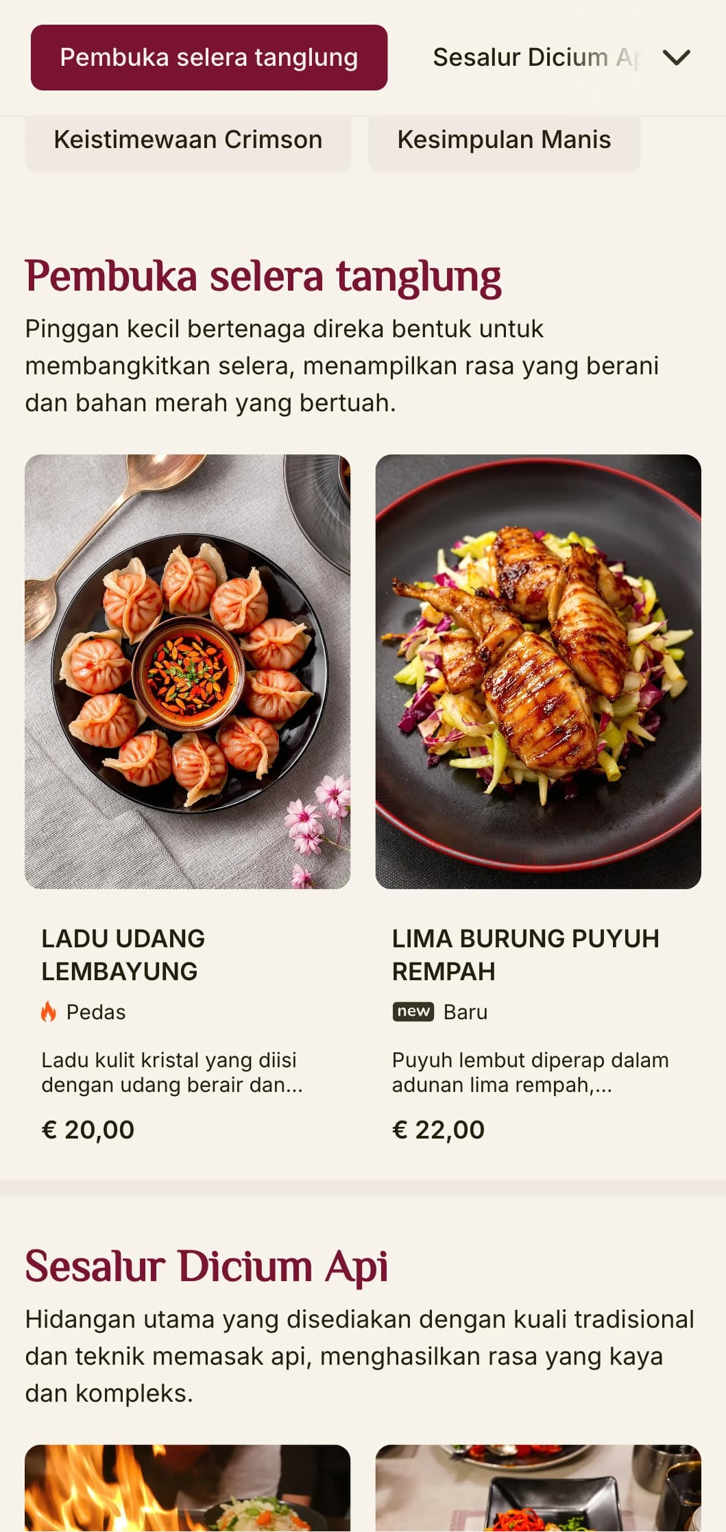 Reka bentuk menu Cina yang berani dan dramatik dengan unsur merah yang menarik yang diilhamkan oleh tanglung tradisional, sesuai untuk pengalaman makan Cina asli.
