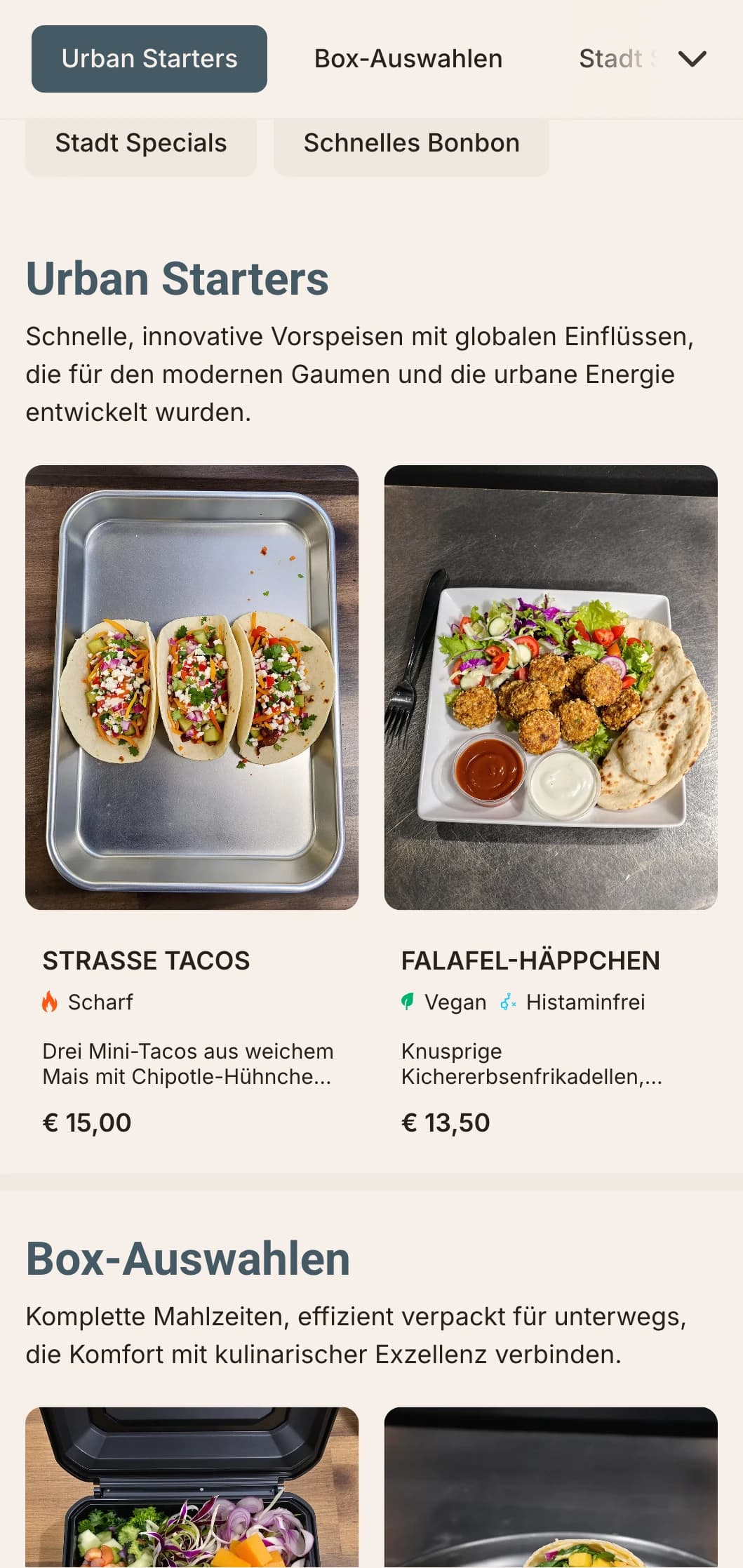 Kühnes, zeitgemäßes Design von Mittagsmenüs für Fast-Casual-Restaurants mit dynamischer Typografie und effizientem Layout für urbane Berufstätige, die hochwertige Mittagsmahlzeiten suchen.