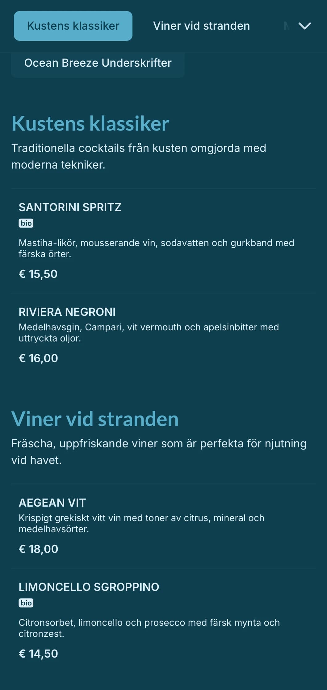 Ljus, luftig blå design inspirerad av havsvindar för cocktailställen vid stranden.