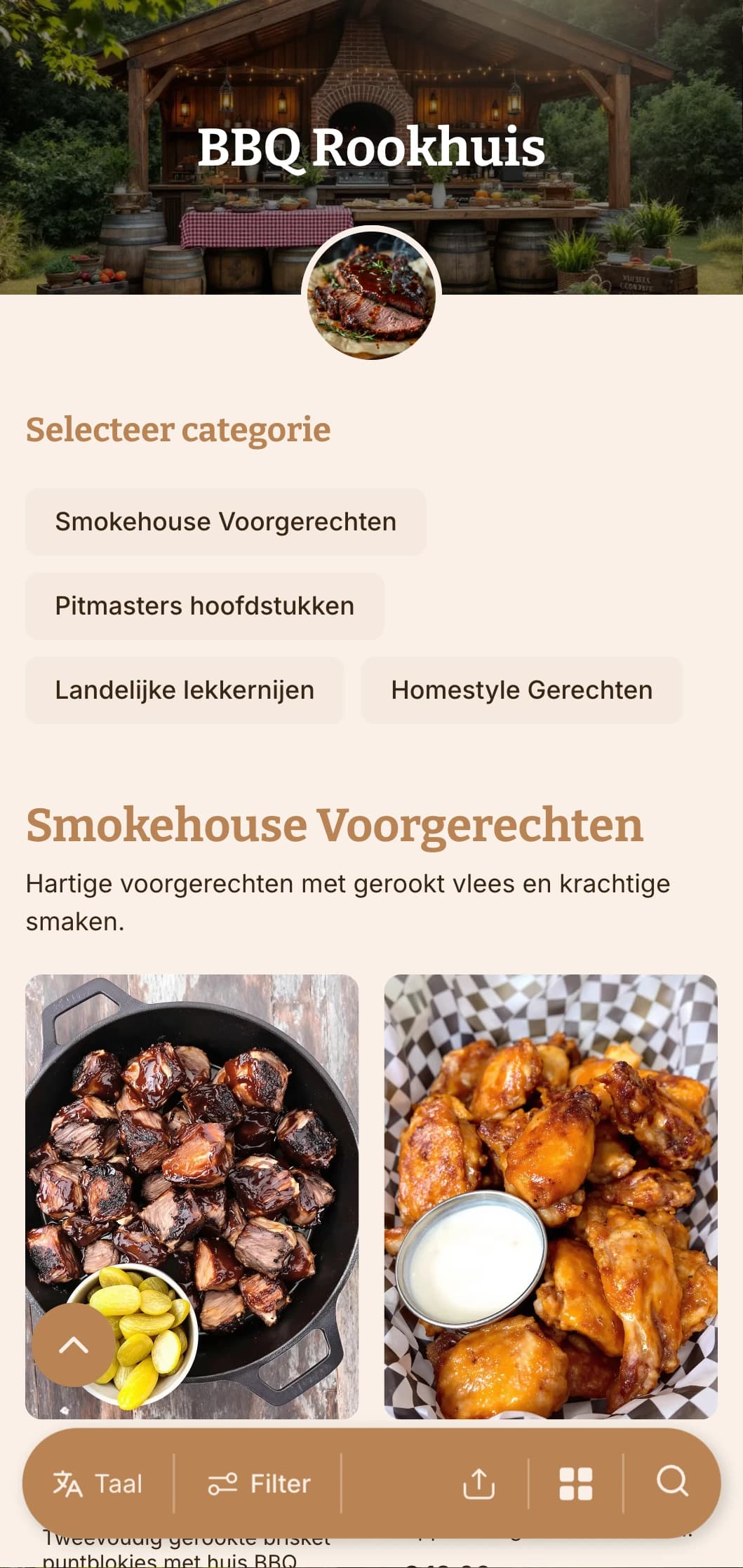 Catering gericht op hartige barbecues met gerookt vlees, huisgemaakte bijgerechten en rustieke presentatie voor buitenbijeenkomsten en ongedwongen feesten.