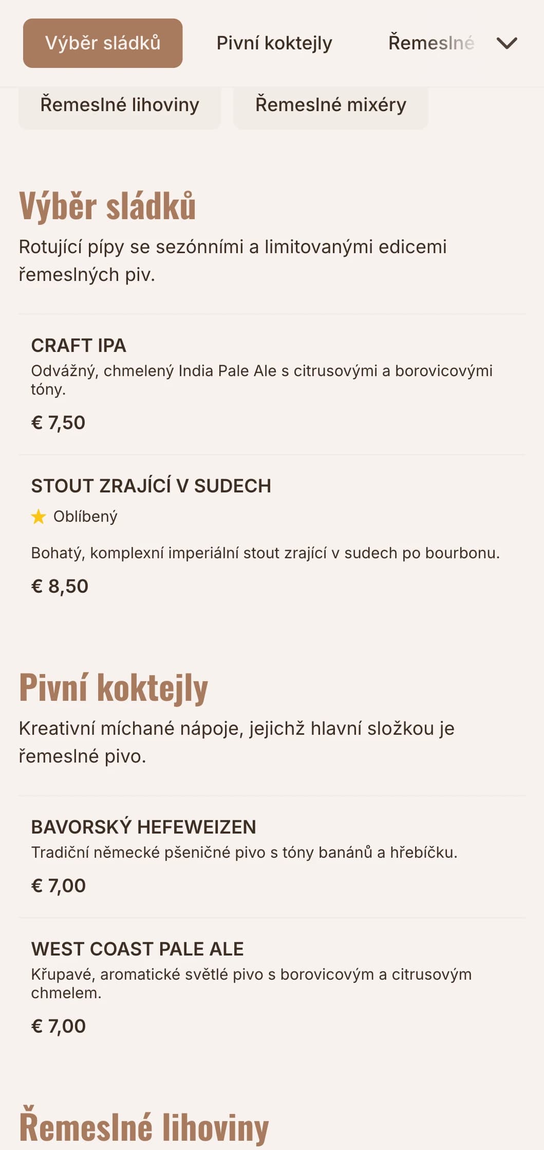 Teplý oranžový design s průmyslovými prvky pro výčepy řemeslného piva.