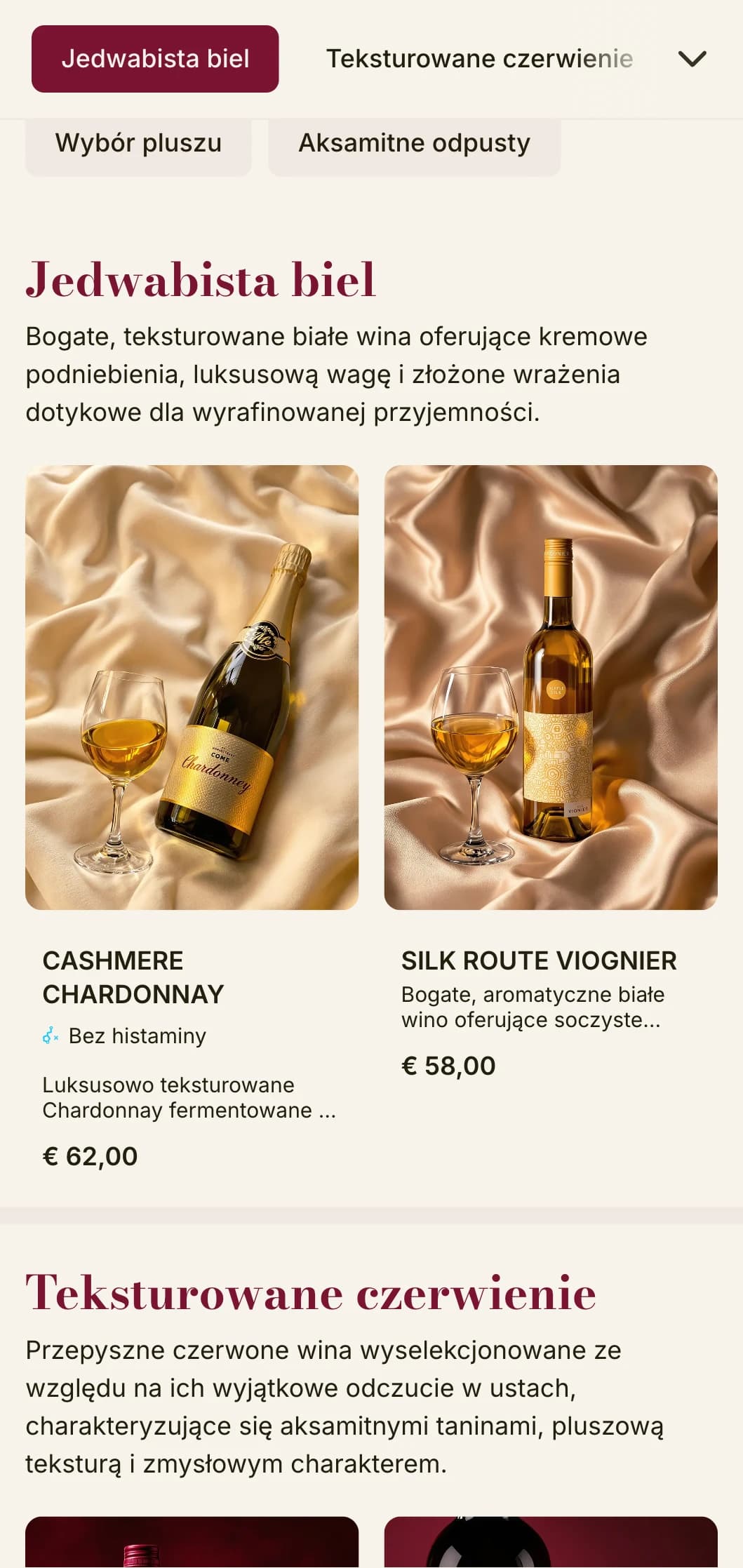 Bogato teksturowany szablon karty win z akcentami z głębokiego czerwonego aksamitu i luksusowymi elementami, idealny do ekskluzywnych piwniczek z winami i kameralnych lokali gastronomicznych.