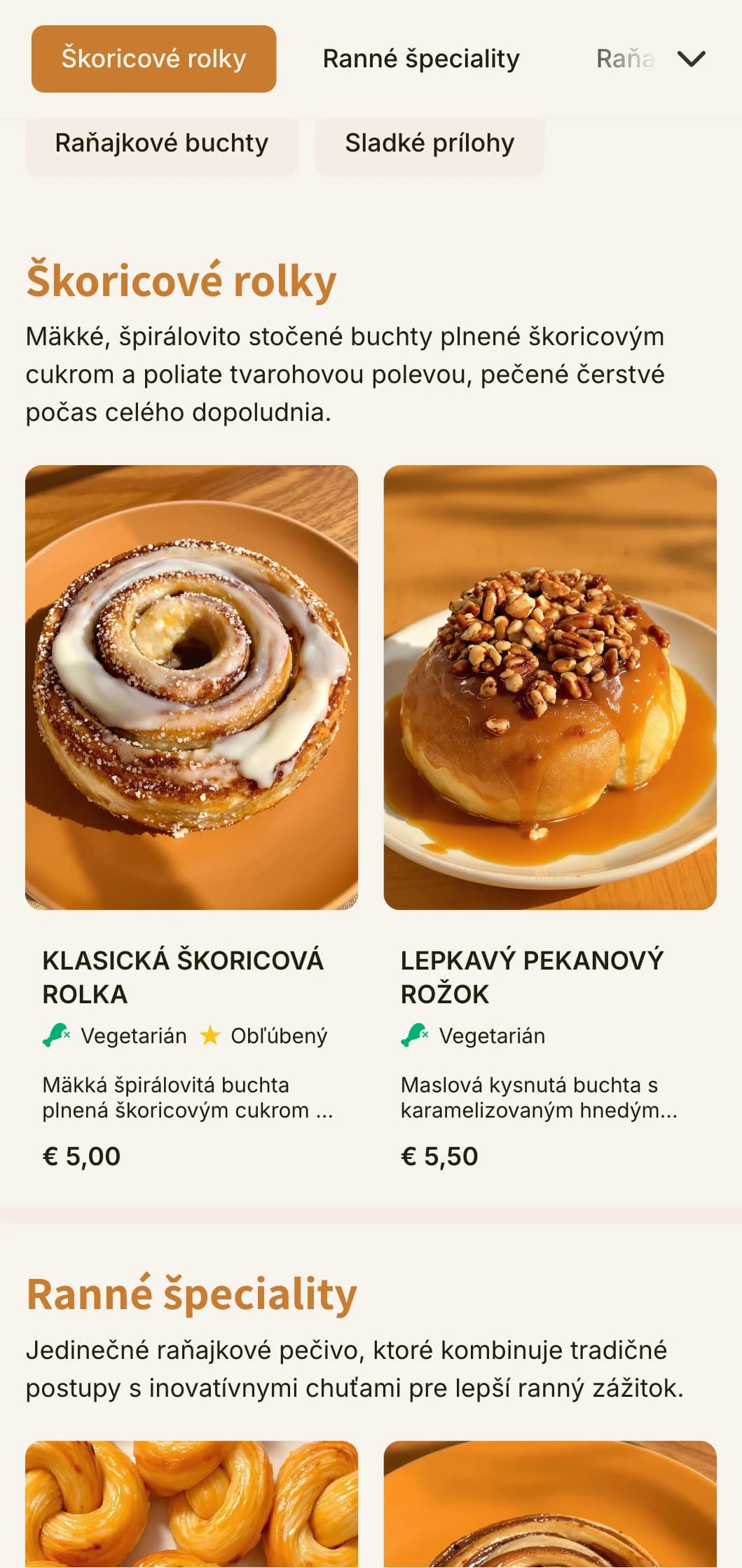 Teplý, príjemný dizajn jedálneho lístka pekárne s oranžovo-hnedými tónmi a priateľskou typografiou, ideálny pre predajne škoricových rohlíčkov a ranných špecialistov na pečivo.