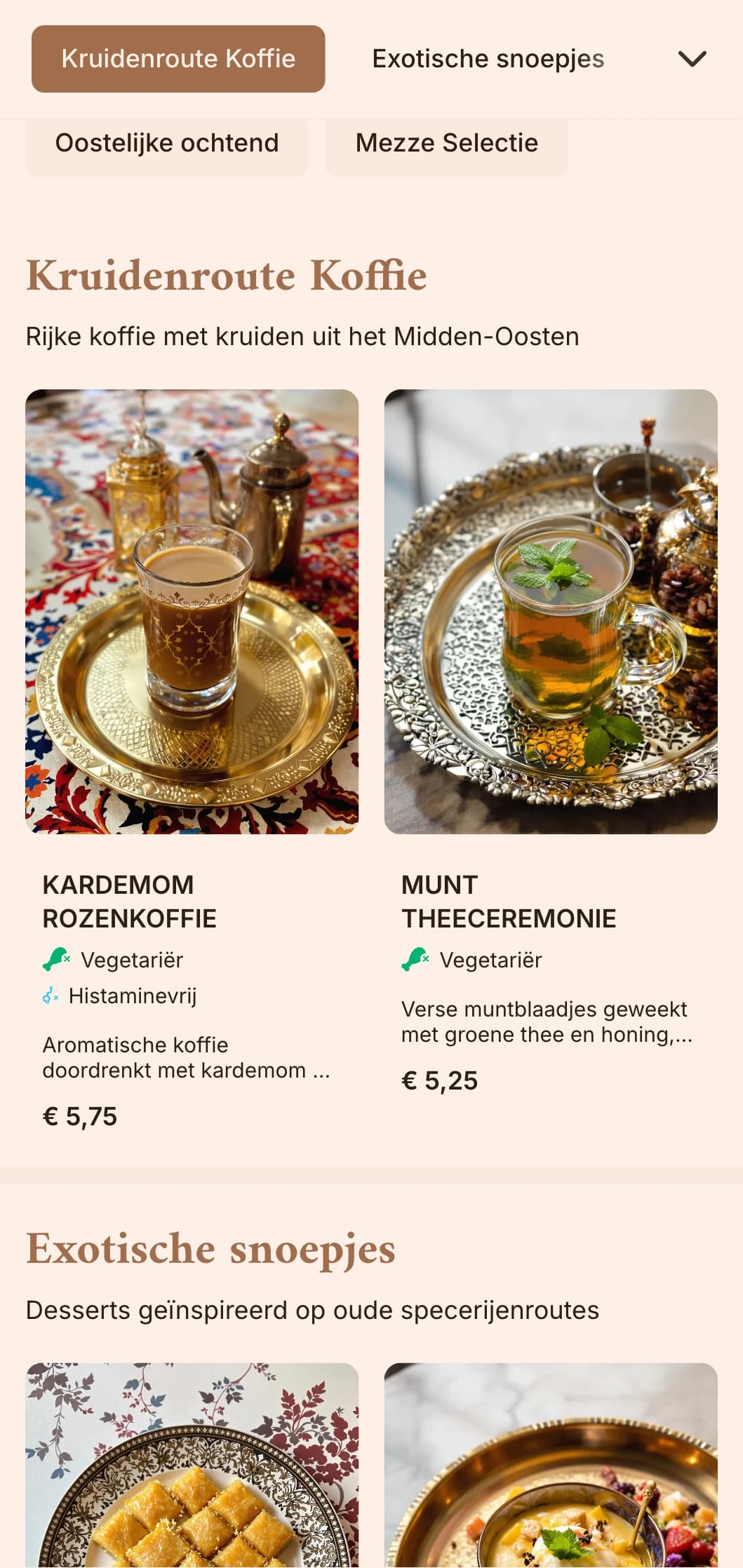 Rijk bruin ontwerp met elementen uit het Midden-Oosten voor gespecialiseerde koffiehuizen en etnische cafés.