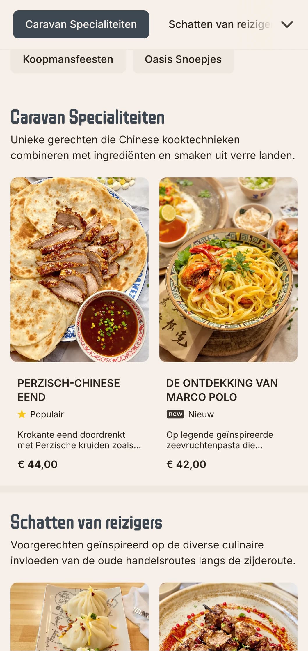 Elegant Chinees menuontwerp geïnspireerd op de historische Zijderoute, met verfijnde culturele elementen en een geraffineerd kleurenpalet.