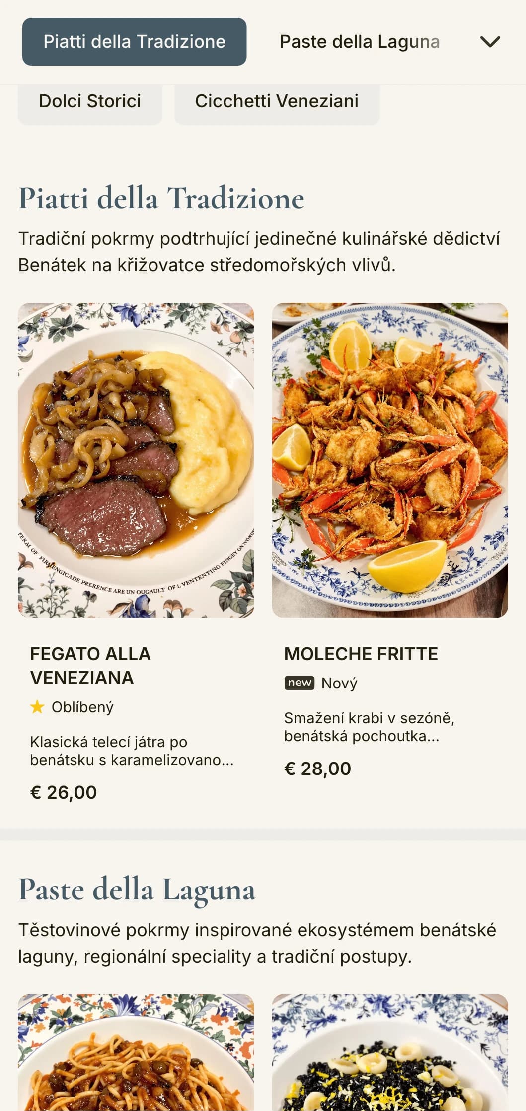 Intimní design inspirovaný tradičními benátskými vinárnami s tradicí malých talířů (cicchetti).