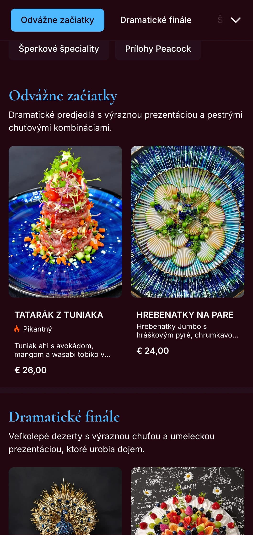 Výrazné pávovo-modré obedové menu s bohatými šperkovými tónmi a dramatickým štýlom je určené pre reštaurácie s odvážnym charakterom.