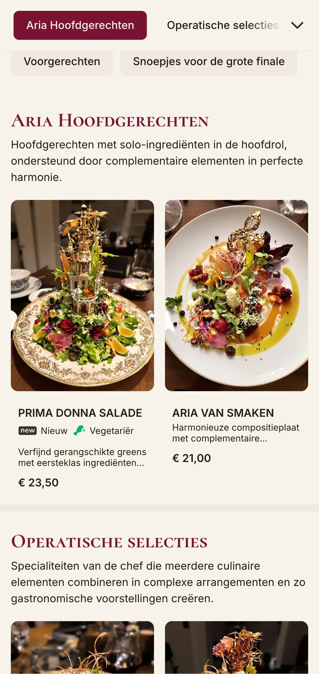 Groots, op muziek geïnspireerd lunchmenu-ontwerp met opera-elementen en dramatische lay-out, geschikt voor restaurants in de buurt van operagebouwen of met muzikale thema's.