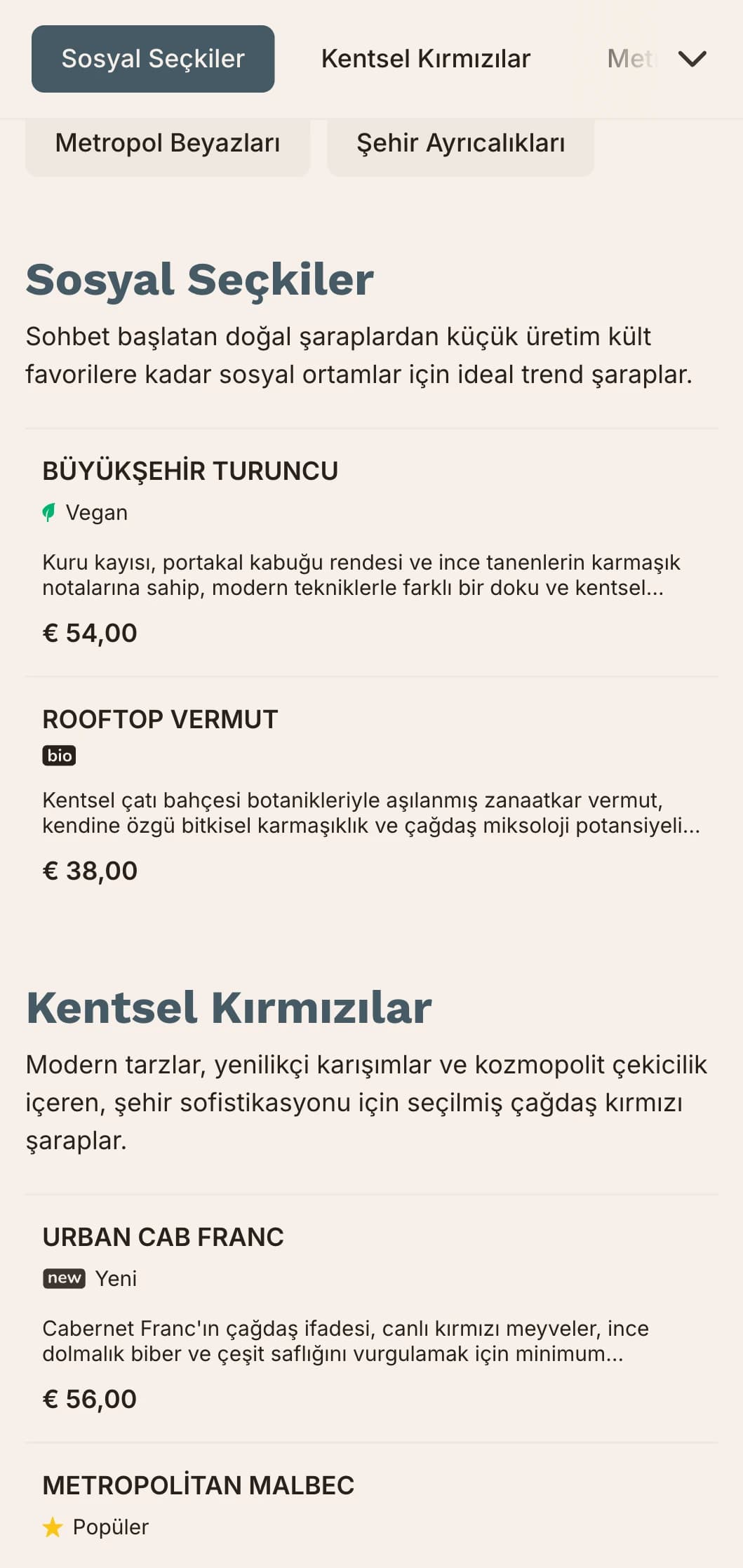 Şehir şarap barları ve modern yemek mekanları için ideal, mimari unsurlara ve çağdaş estetiğe sahip, şehirden ilham alan şık şarap listesi şablonu.