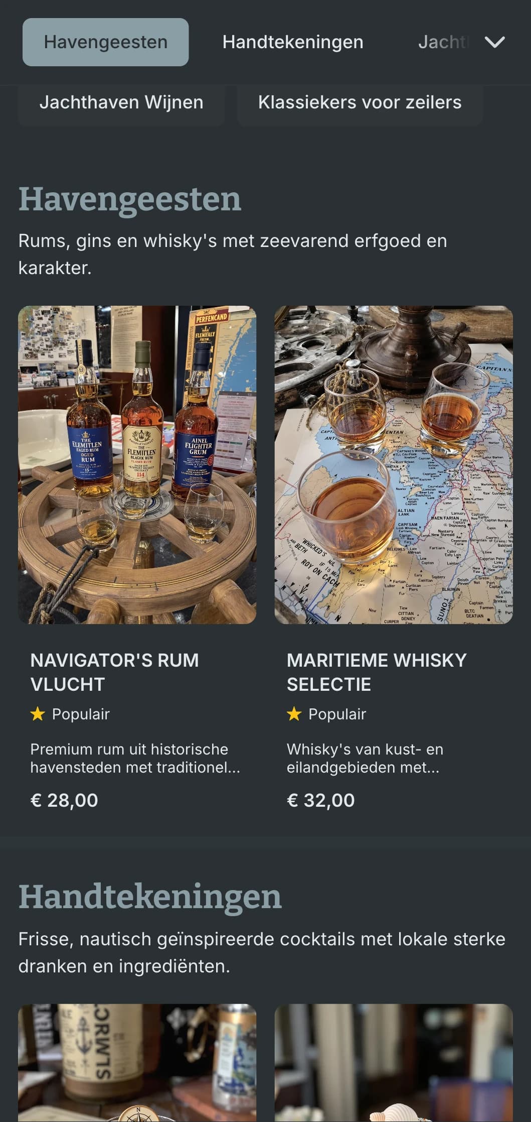 Blauwgrijs ontwerp met verweerde houttexturen voor locaties aan de kade.