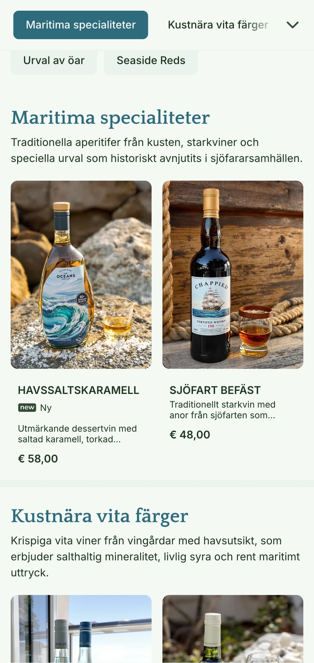 Medelhavsinspirerad mall för vinlista med strandelement och kustestetik, perfekt för restauranger vid vattnet och regionala vinbarer.