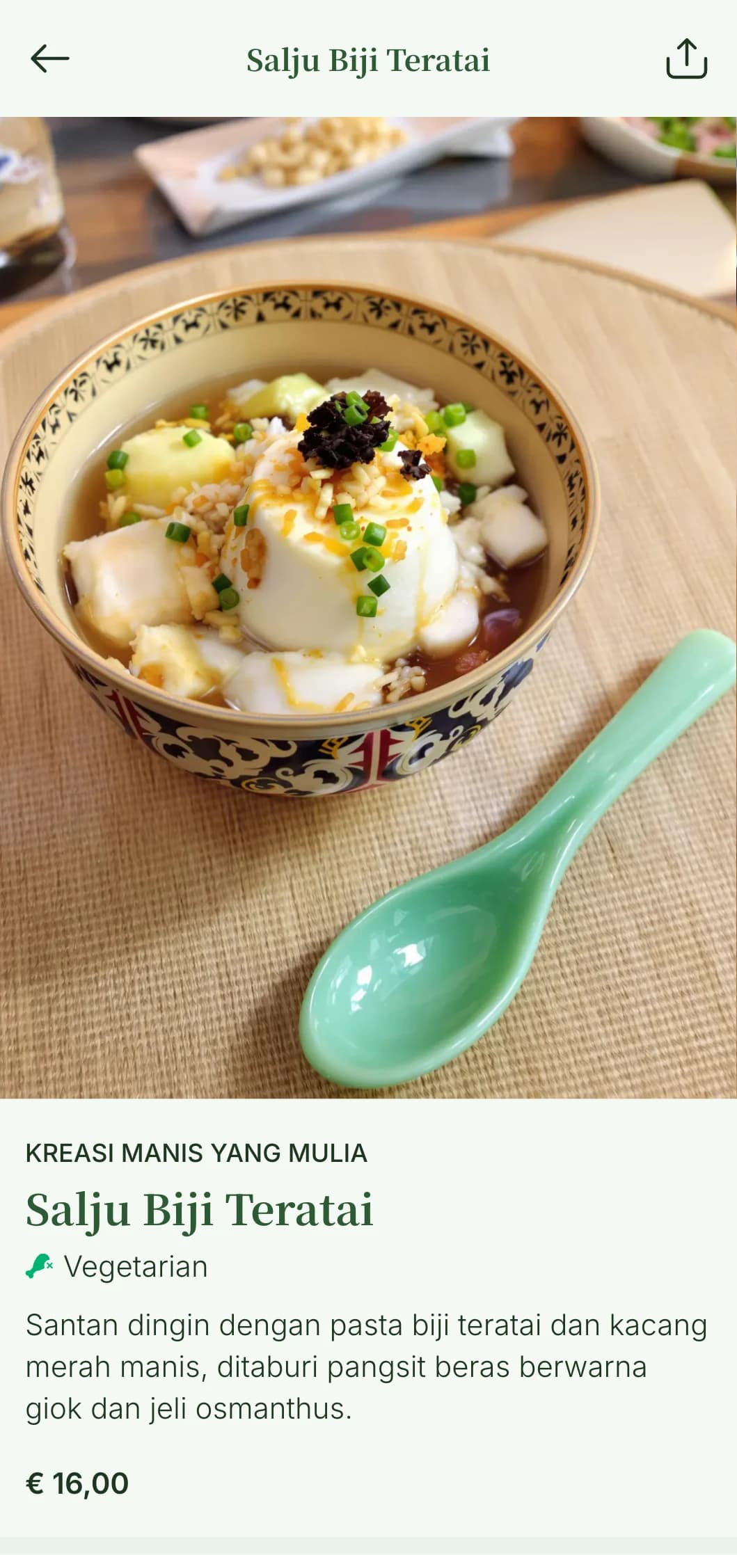 Menu sushi elegan yang terinspirasi dari Asia dengan aksen hijau giok dan elemen perpaduan tradisional Cina-Jepang.