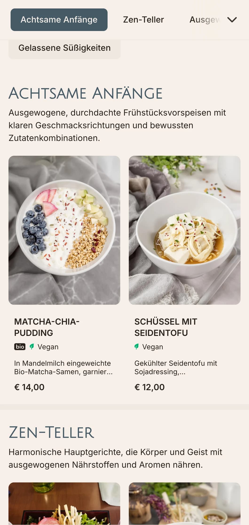 Ruhige, ausgewogene Brunch-Vorlage mit asiatischen Einflüssen, geeignet für Wellness-Cafés, die Matcha und achtsame Esserlebnisse anbieten.