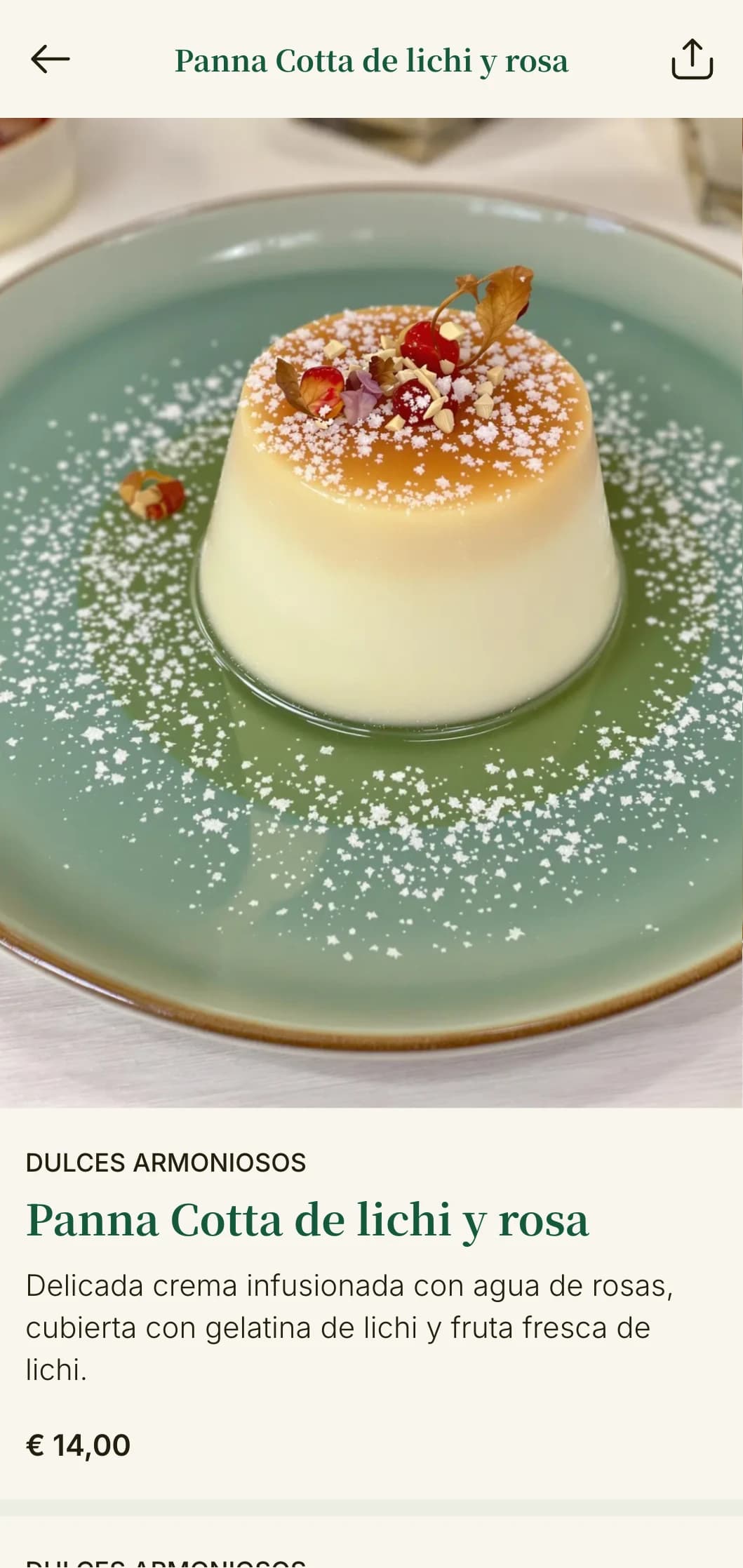Un elegante menú de inspiración asiática con detalles en verde jade y refinados elementos de diseño oriental, perfecto para restaurantes de fusión asiática de lujo.
