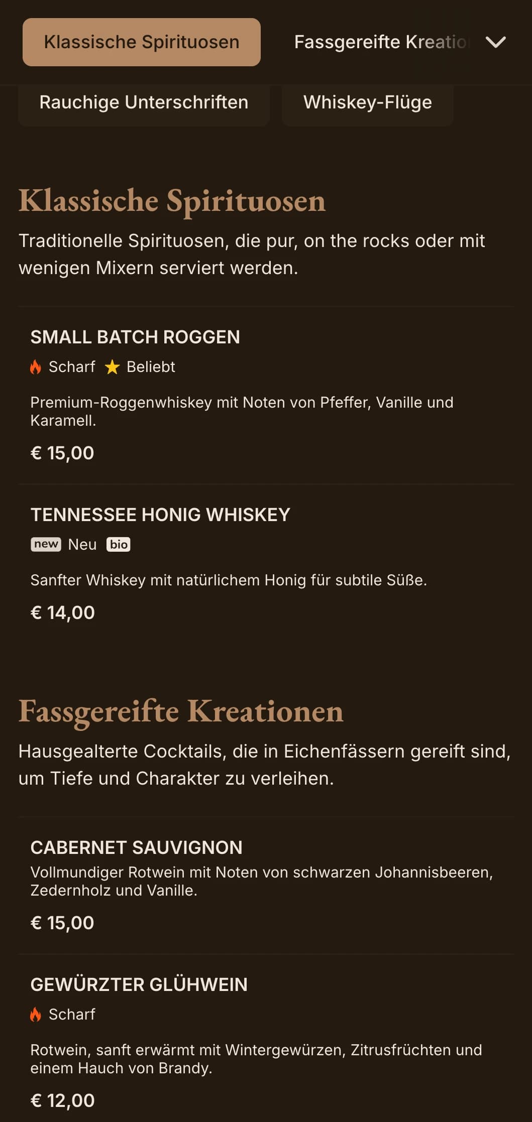Satte Brauntöne mit klassischer Typografie für Whiskey-Bars und traditionelle Pubs.