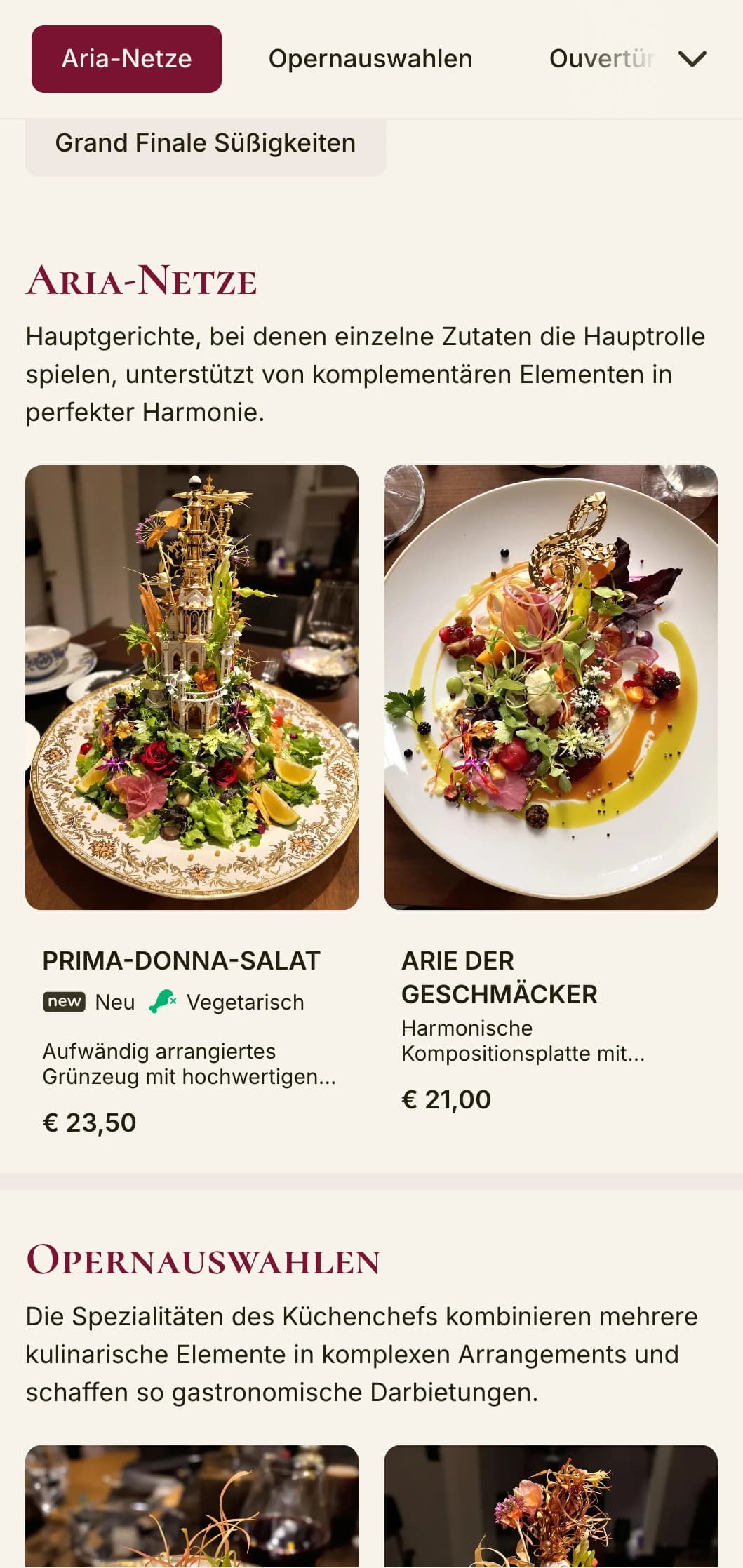 Großes, von der Musik inspiriertes Design für das Mittagsmenü mit opernhaften Elementen und dramatischem Layout, geeignet für Restaurants in der Nähe von Opernhäusern oder mit musikalischen Themen.