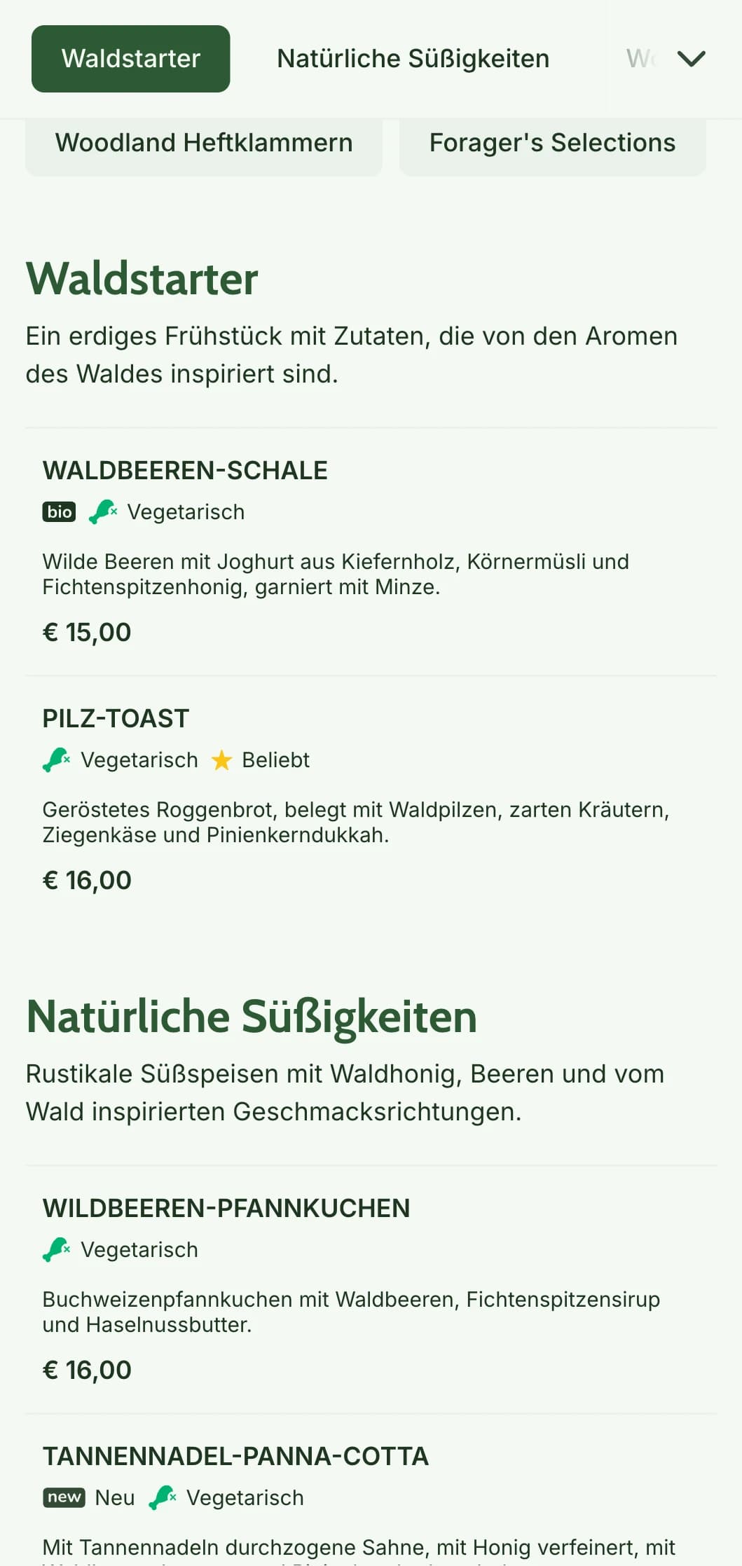 Eine erdige Frühstücksauswahl, inspiriert von Zutaten aus dem Wald und präsentiert in einem rustikalen, bauernfreundlichen Stil.