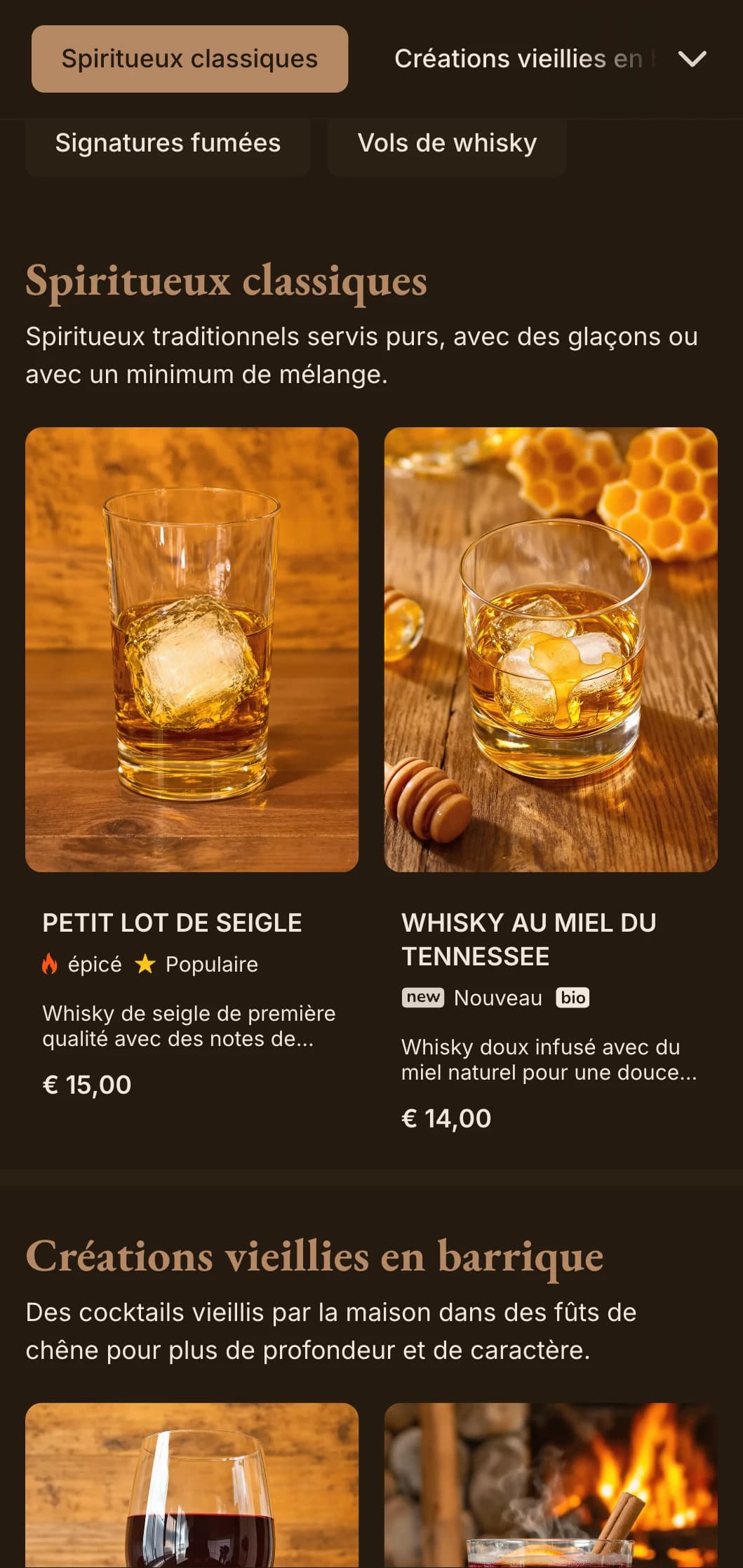 Des tons bruns riches et une typographie classique pour les bars à whisky et les pubs traditionnels.