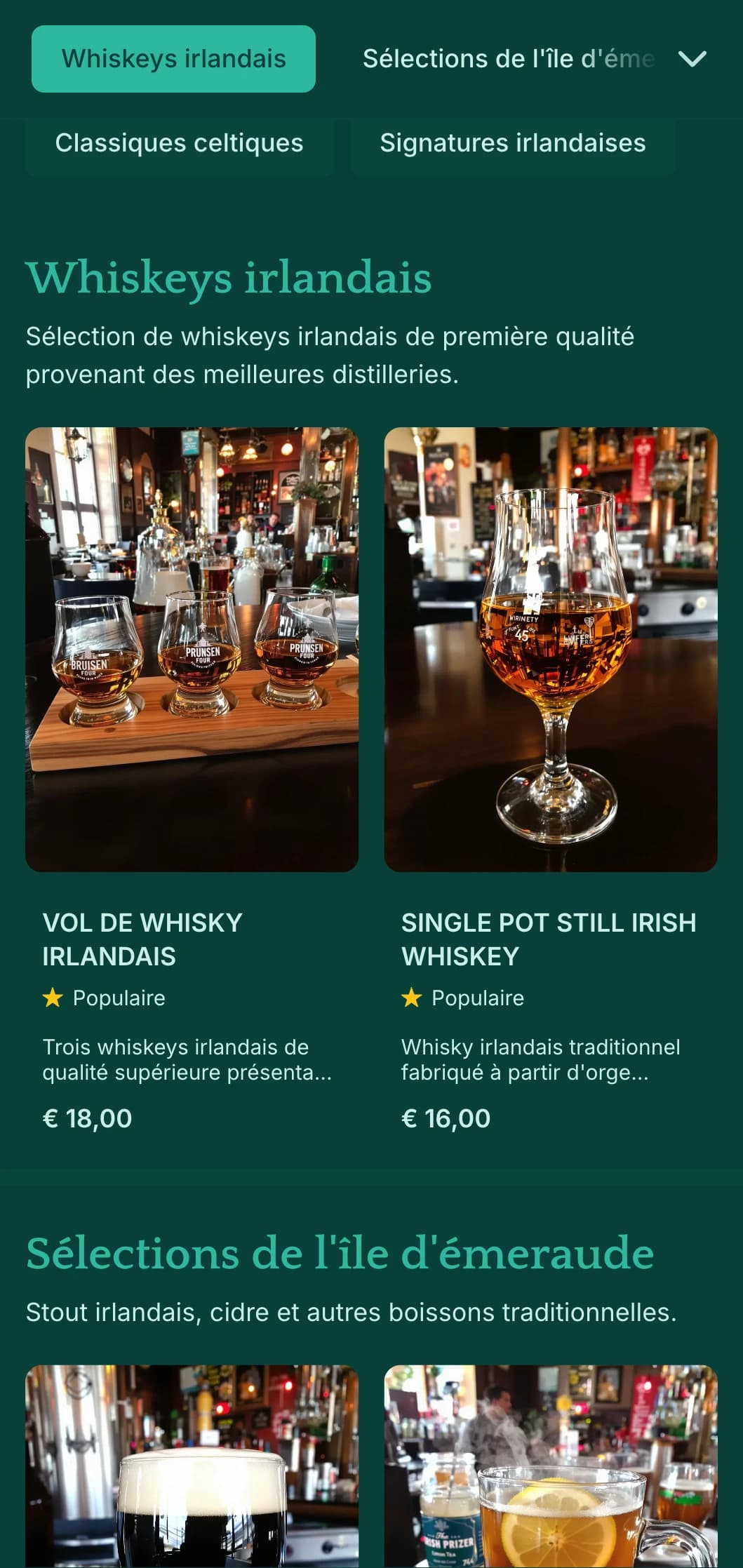 Design vert riche avec des éléments inspirés des pierres précieuses pour les salons de cocktails contemporains.